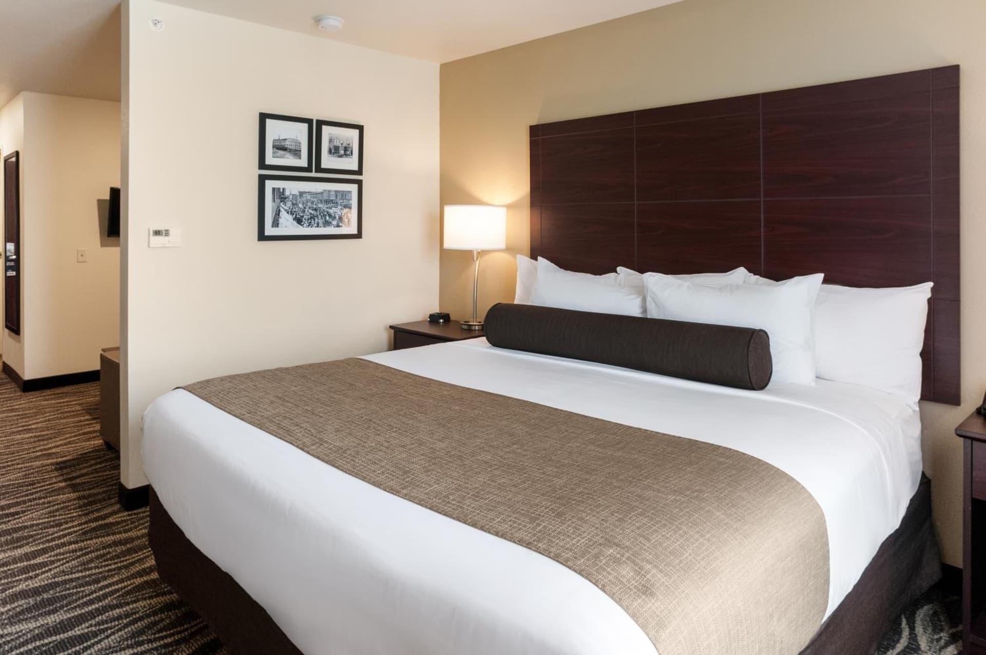 Cobblestone Hotel & Suites Appleton International Airport gallery photo in Neenah, WI — image 13