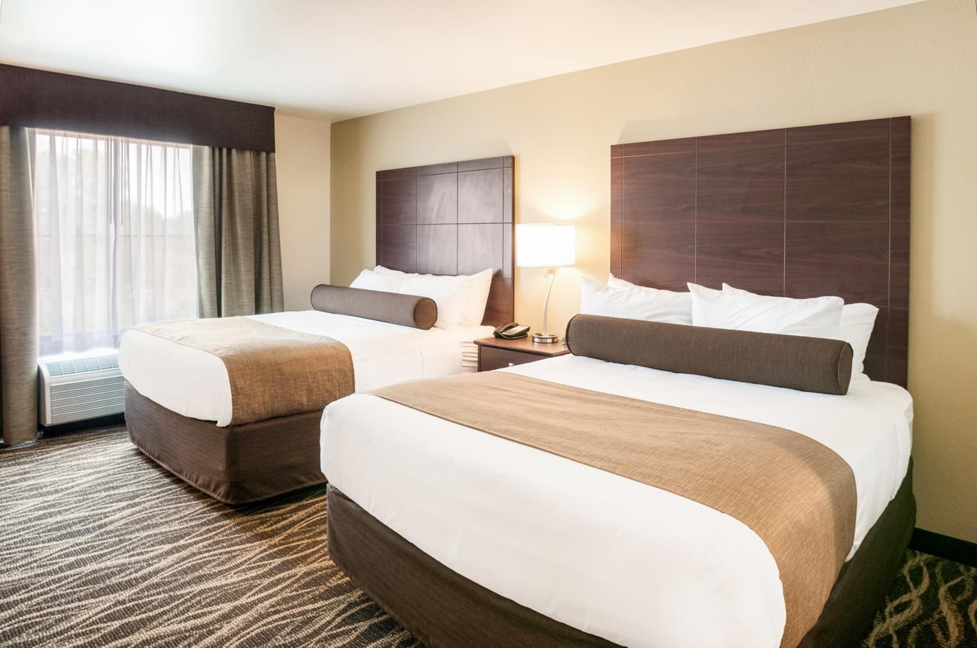 Cobblestone Hotel & Suites Appleton International Airport gallery photo in Neenah, WI — image 50