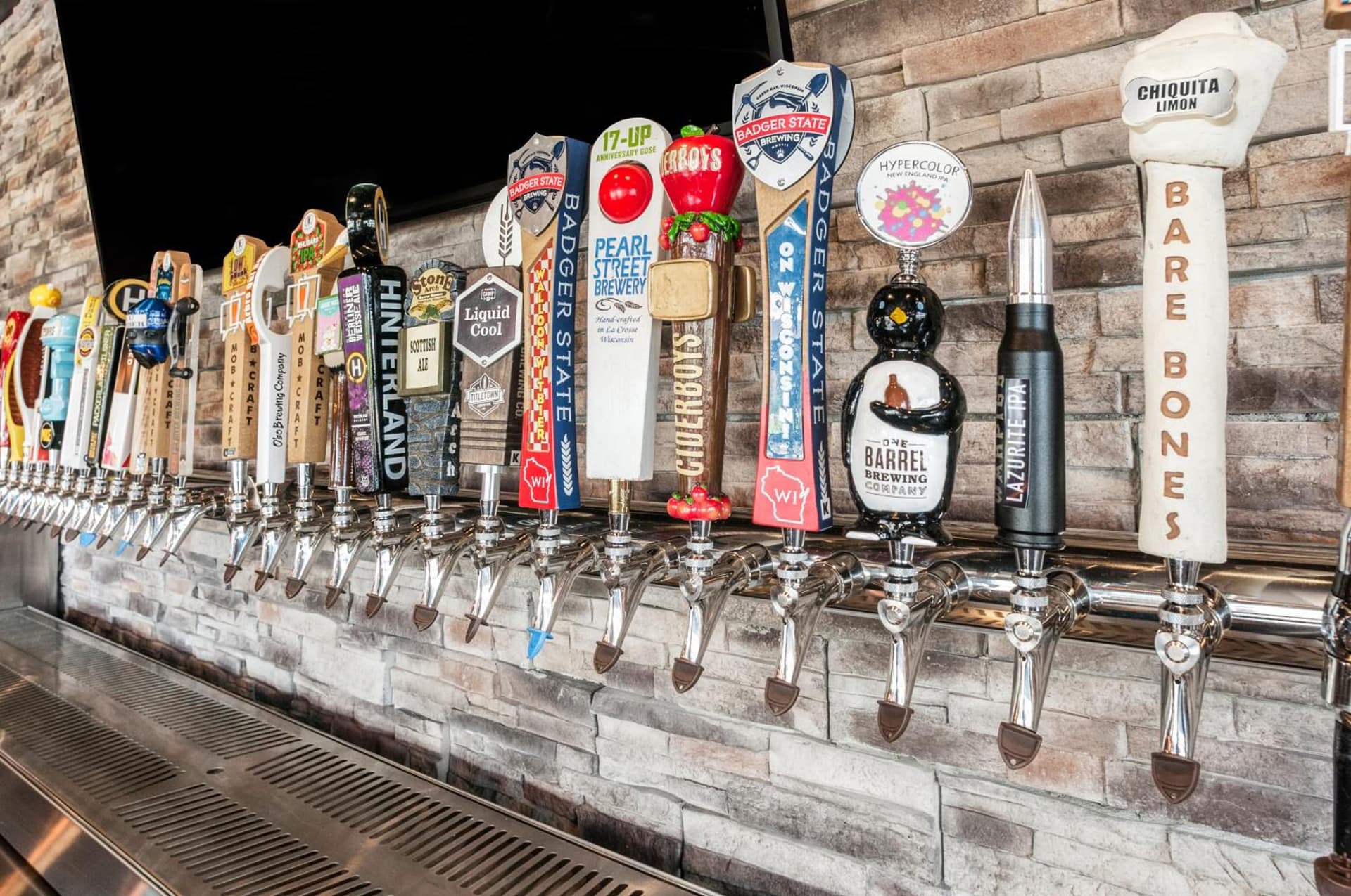 Cobblestone Hotel & Suites Appleton International Airport gallery photo in Neenah, WI — image 18