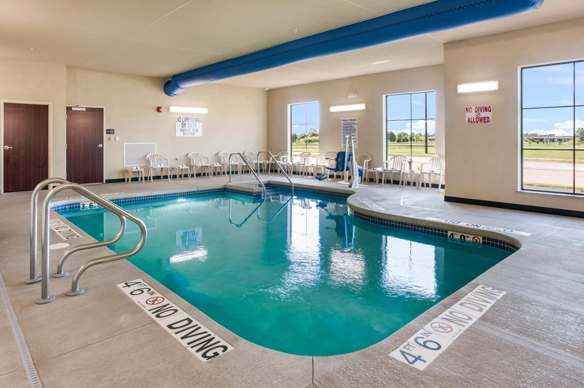 Cobblestone Hotel & Suites Appleton International Airport gallery photo in Neenah, WI — image 22