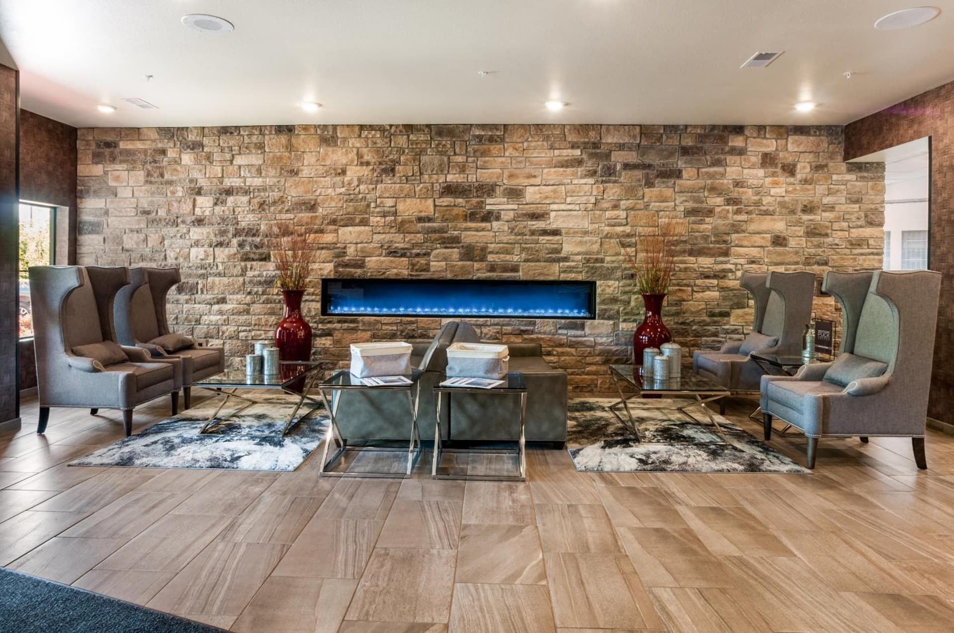 Cobblestone Hotel & Suites Appleton International Airport gallery photo in Neenah, WI — image 9