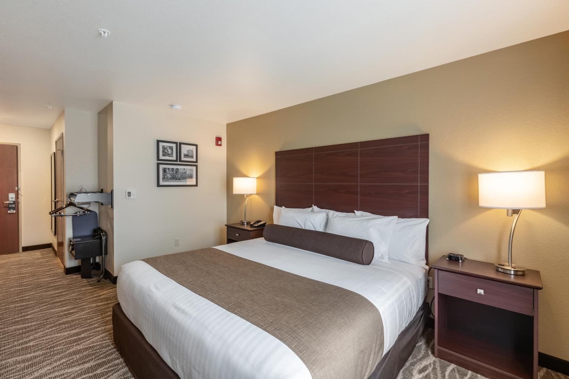 Cobblestone Hotel & Suites Appleton International Airport gallery photo in Neenah, WI — image 45