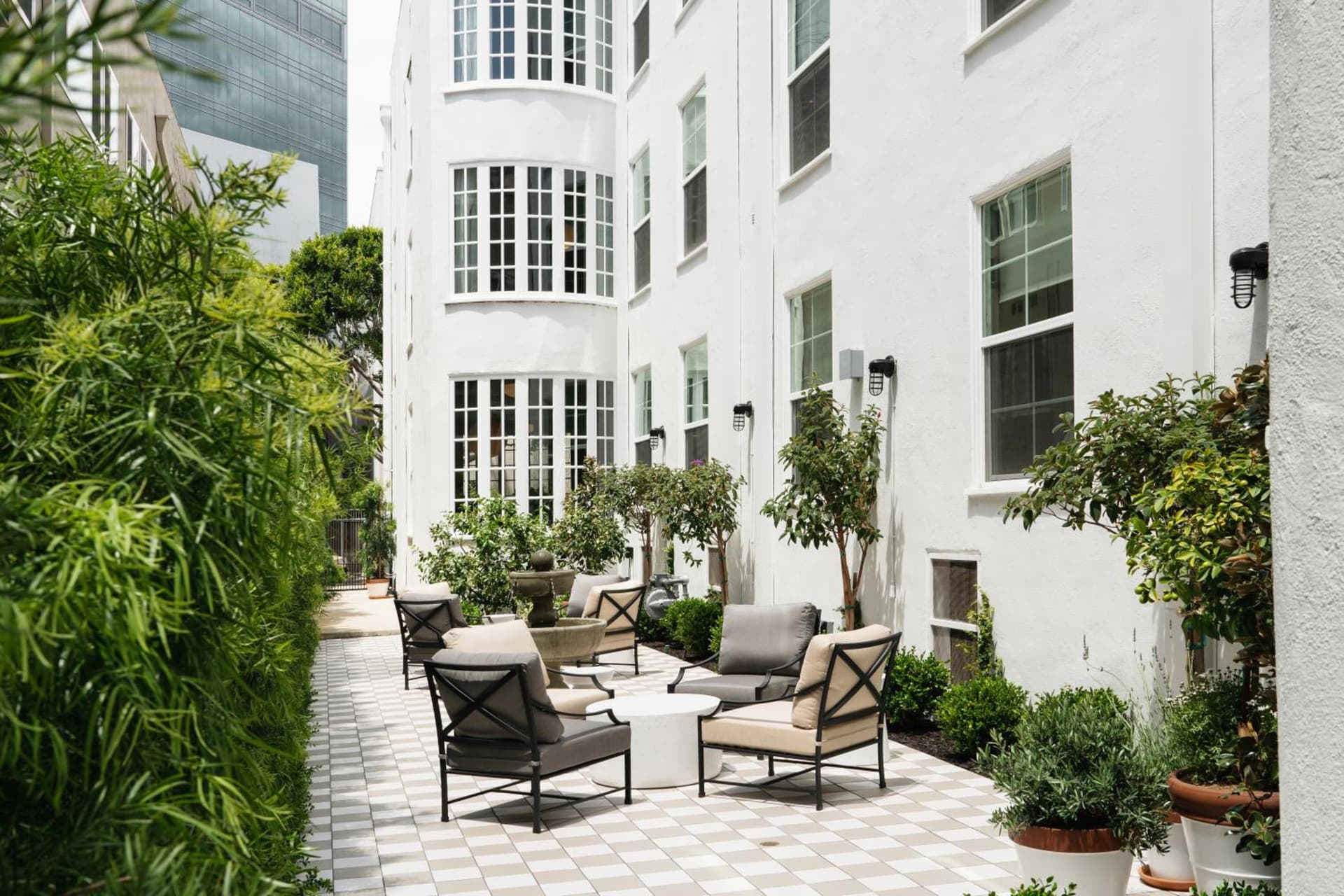 Palihotel Westwood Village - West Beverly Hills property views in Los Angeles, CA — gallery photo 3