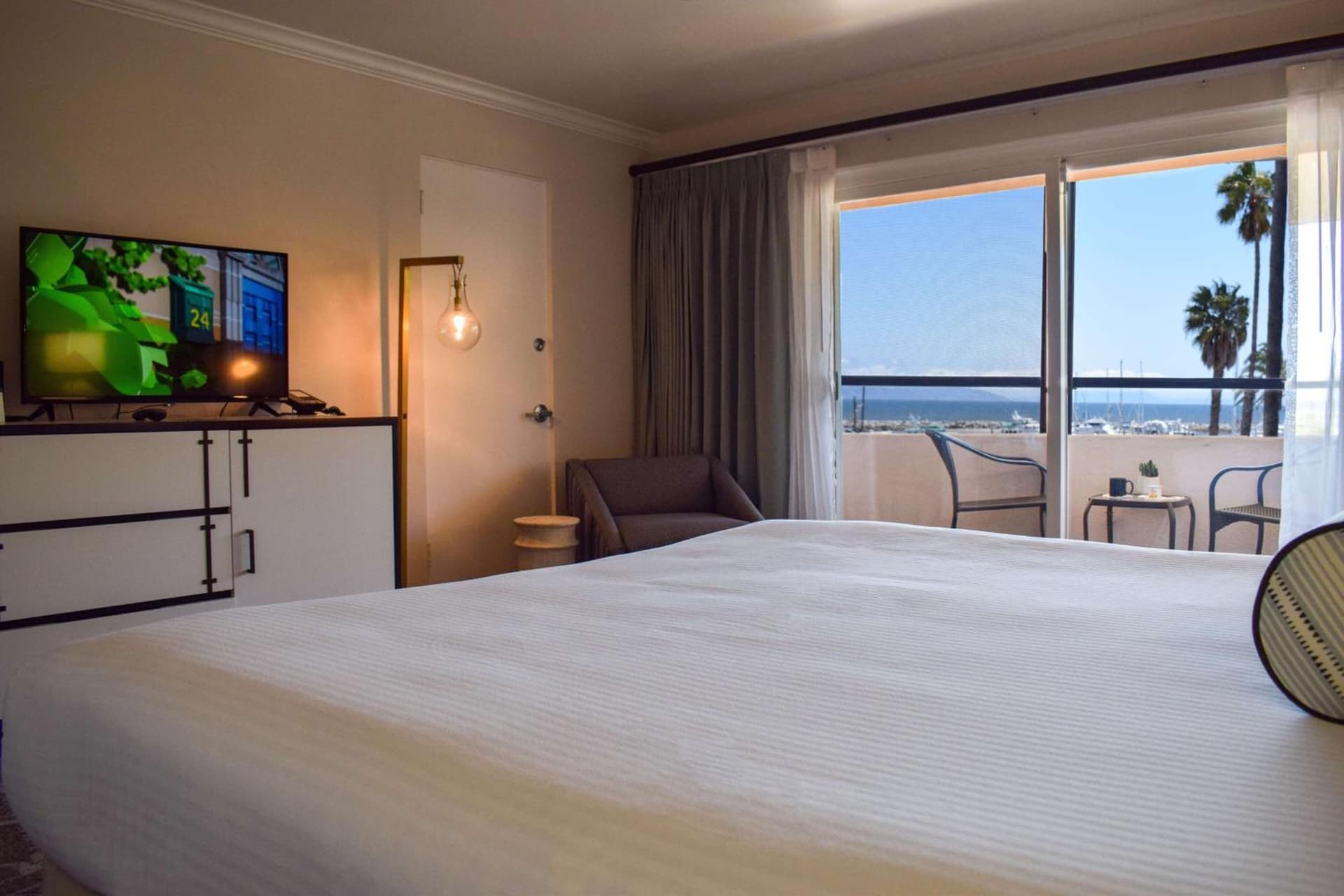Beachside Inn property views in Santa Barbara, CA — gallery photo 3