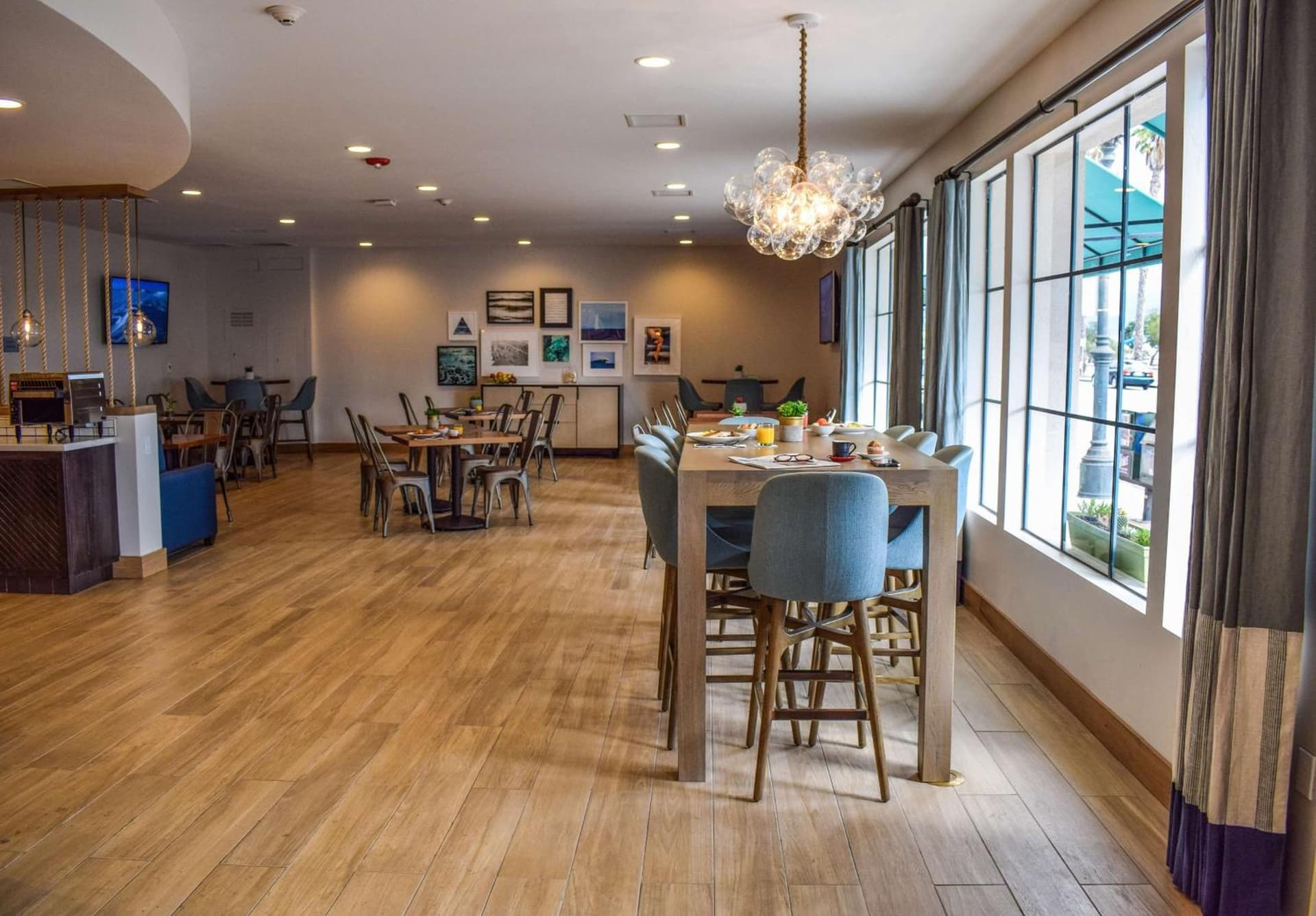 Beachside Inn gallery photo in Santa Barbara, CA — image 152