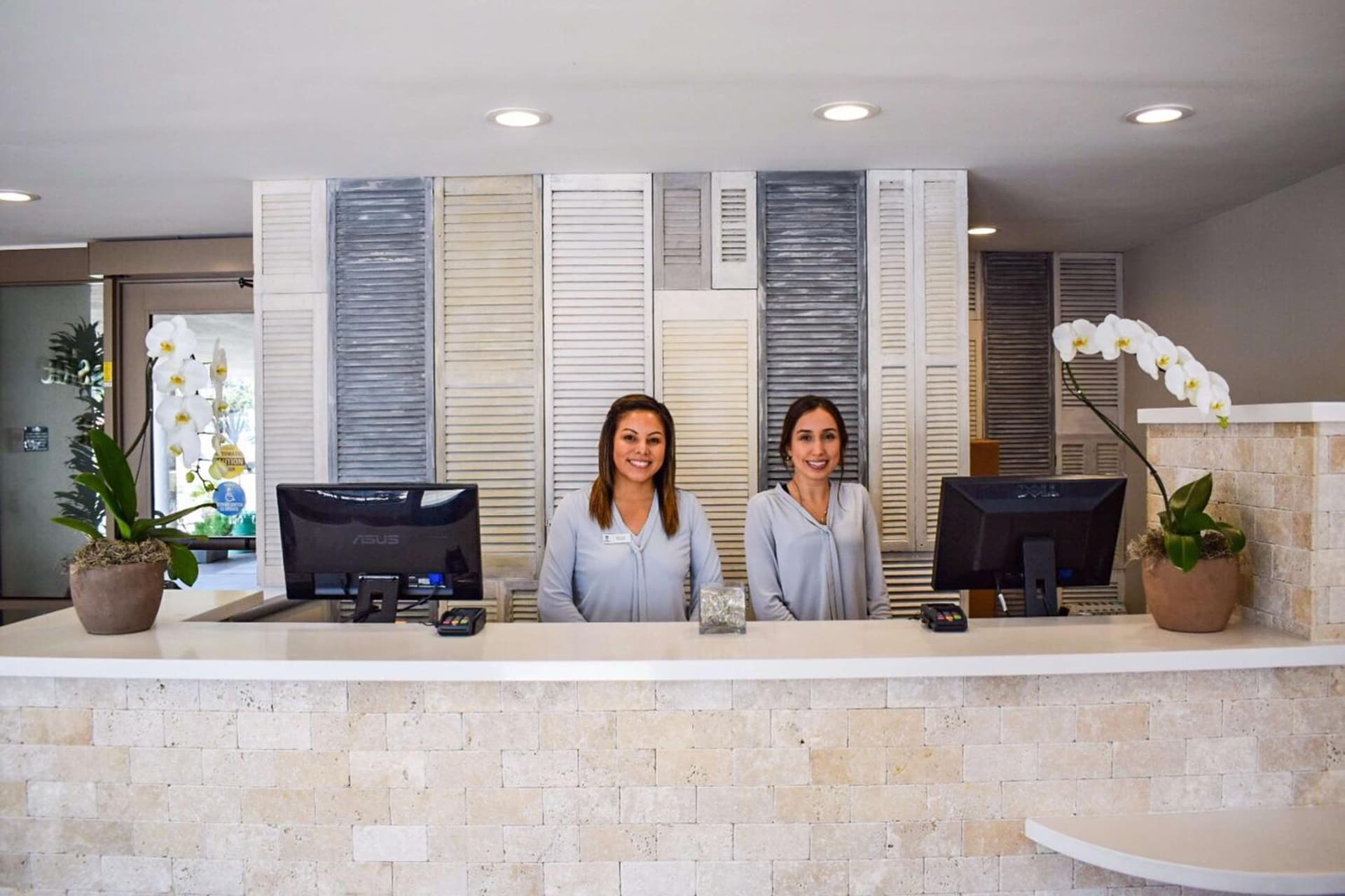 Beachside Inn gallery photo in Santa Barbara, CA — image 95