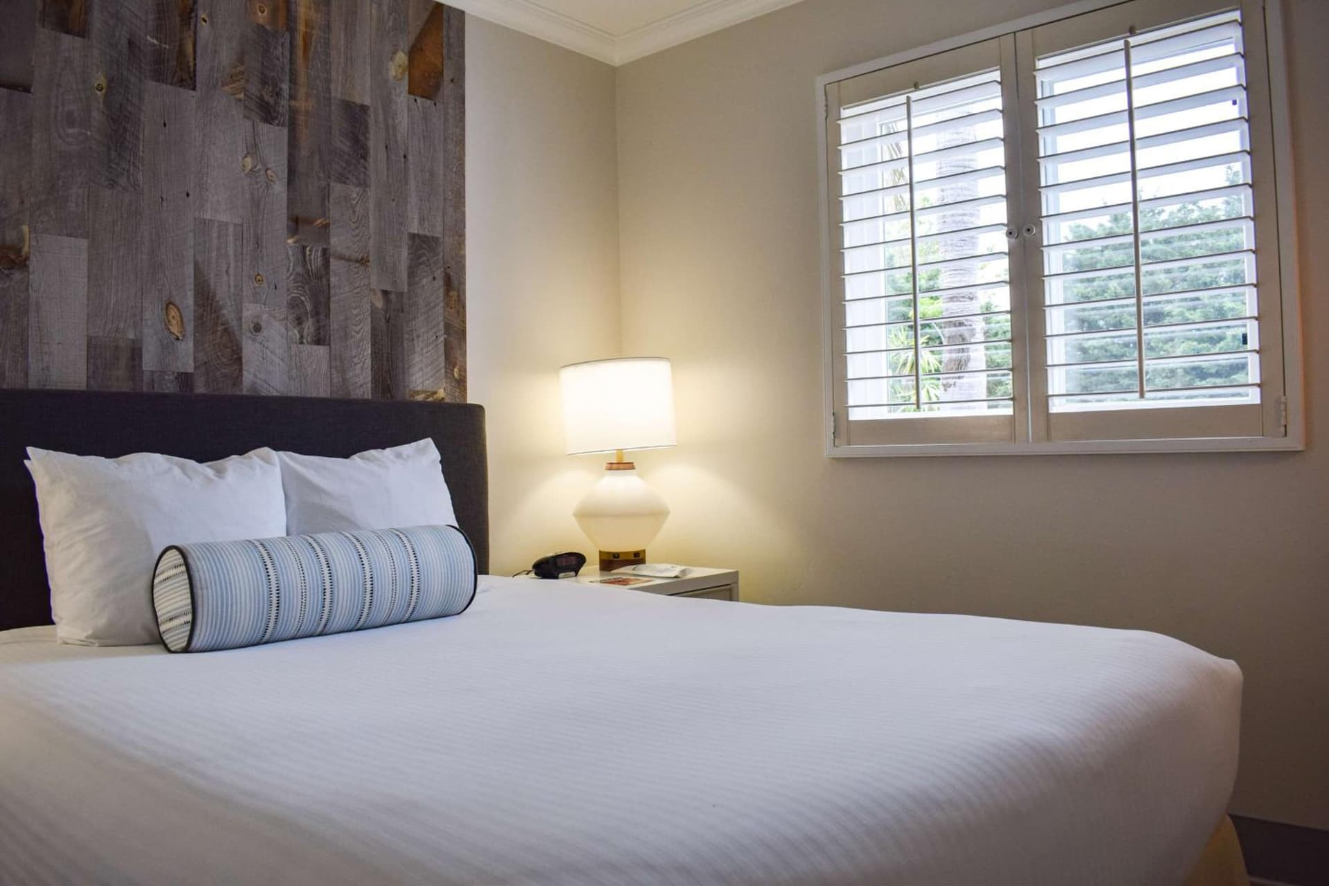 Beachside Inn gallery photo in Santa Barbara, CA — image 26