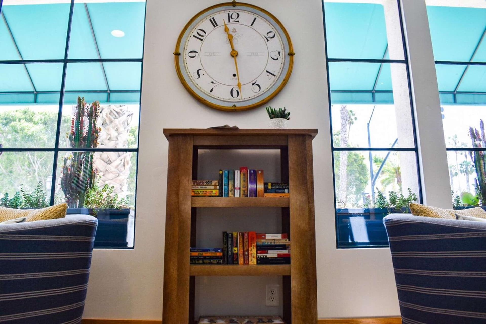 Beachside Inn gallery photo in Santa Barbara, CA — image 81