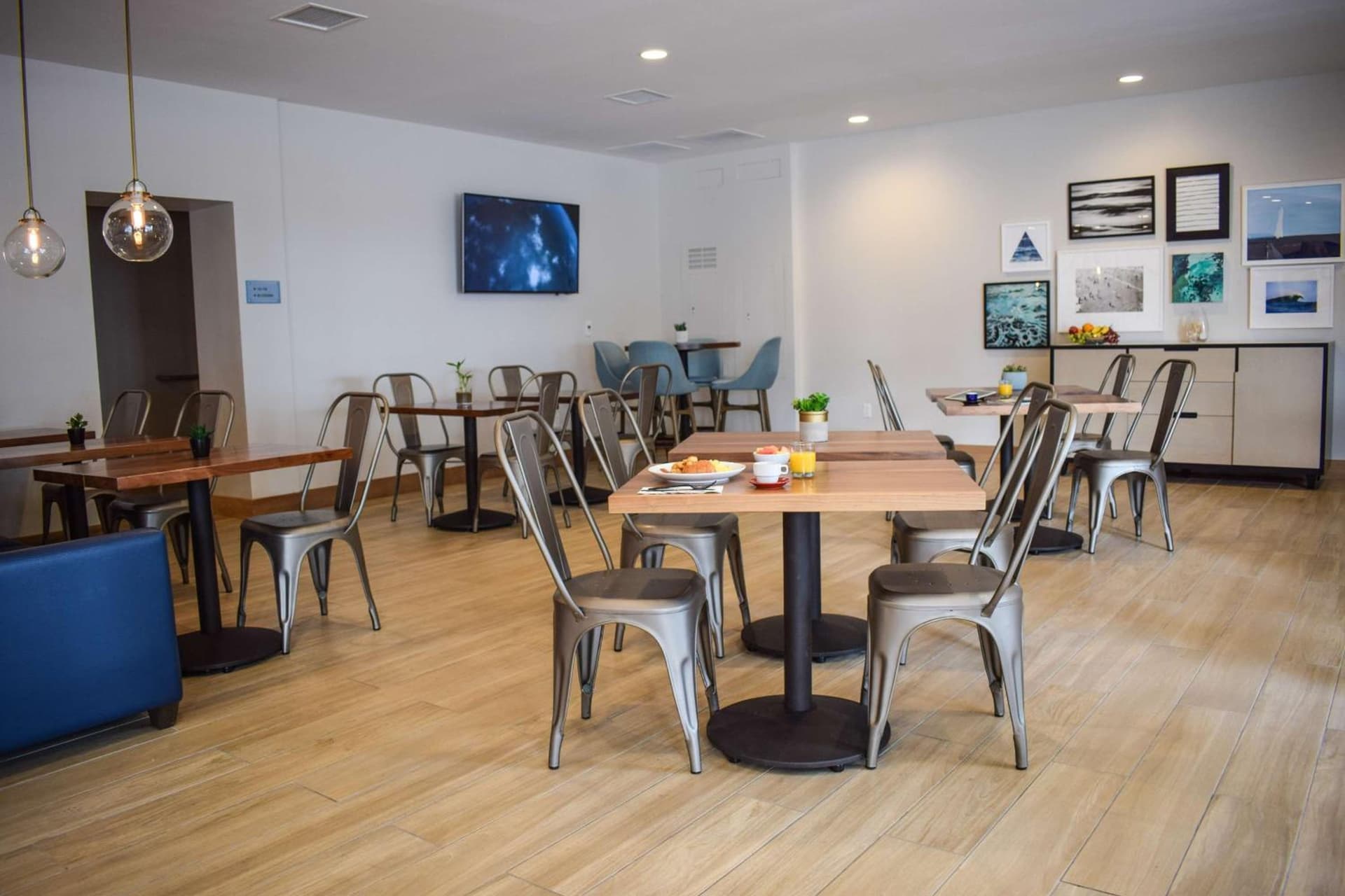 Beachside Inn gallery photo in Santa Barbara, CA — image 6