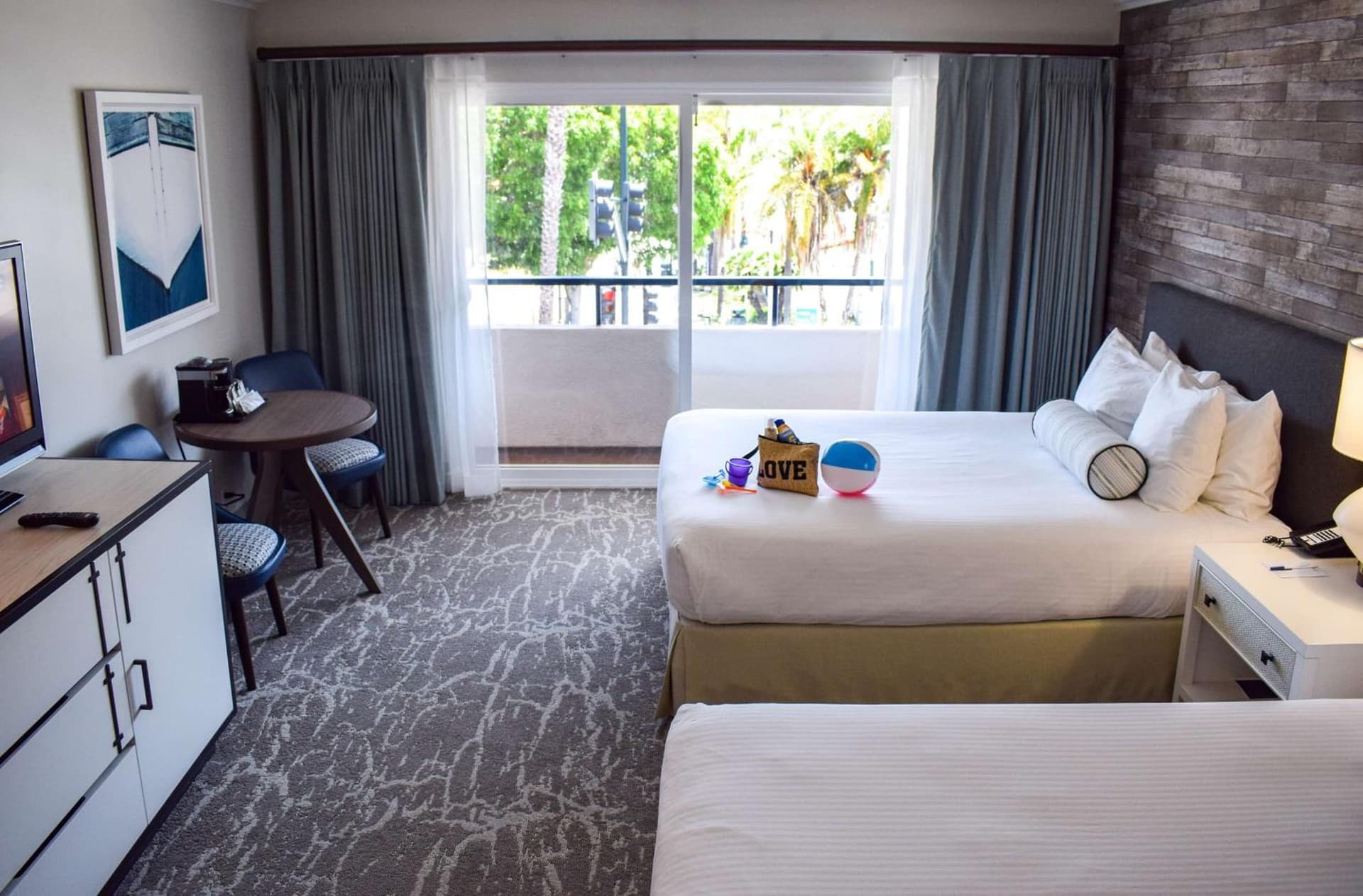 Beachside Inn gallery photo in Santa Barbara, CA — image 151