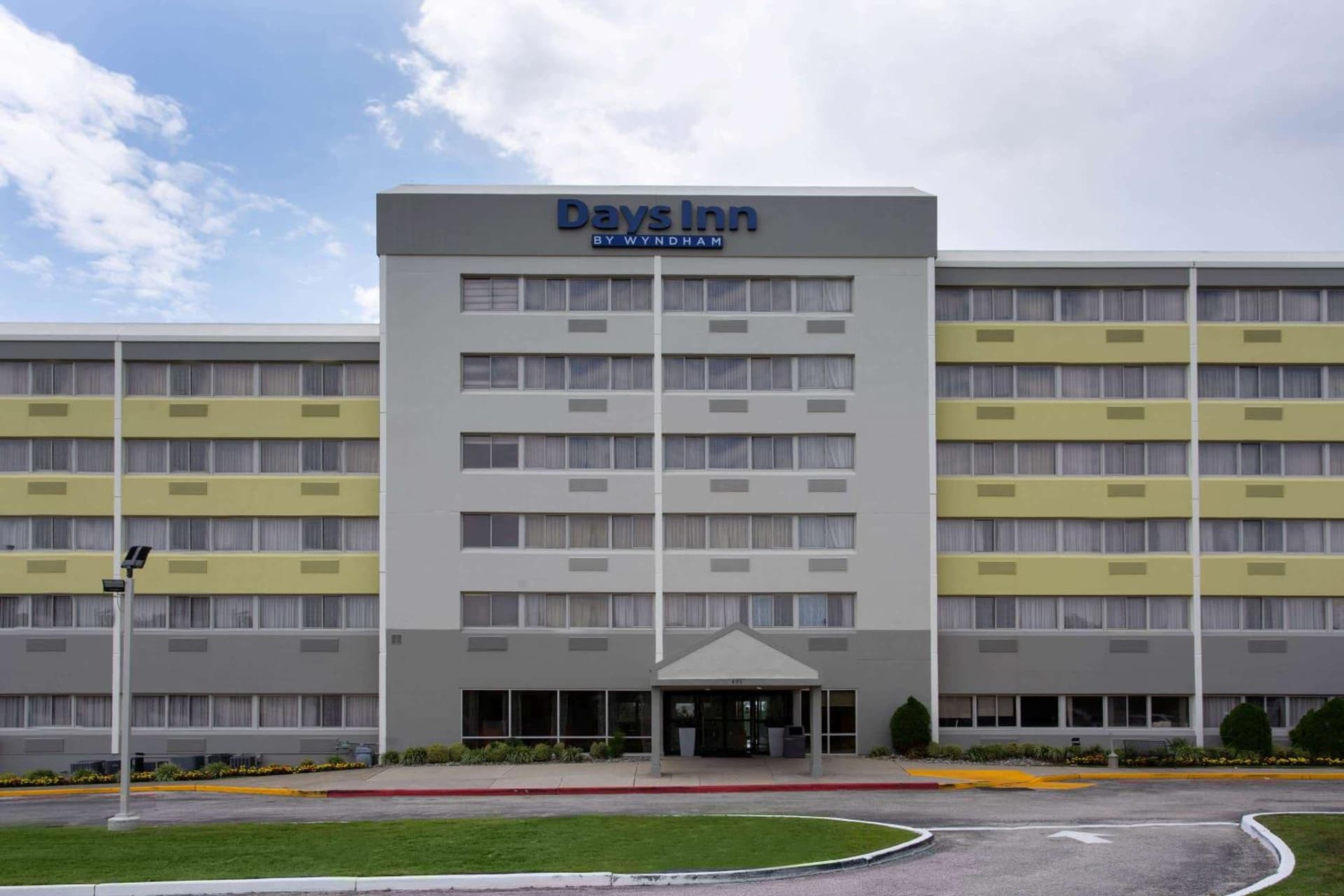 Days Inn by Wyndham Absecon Atlantic City Area featured exterior or lobby in Absecon, NJ — similar hotel