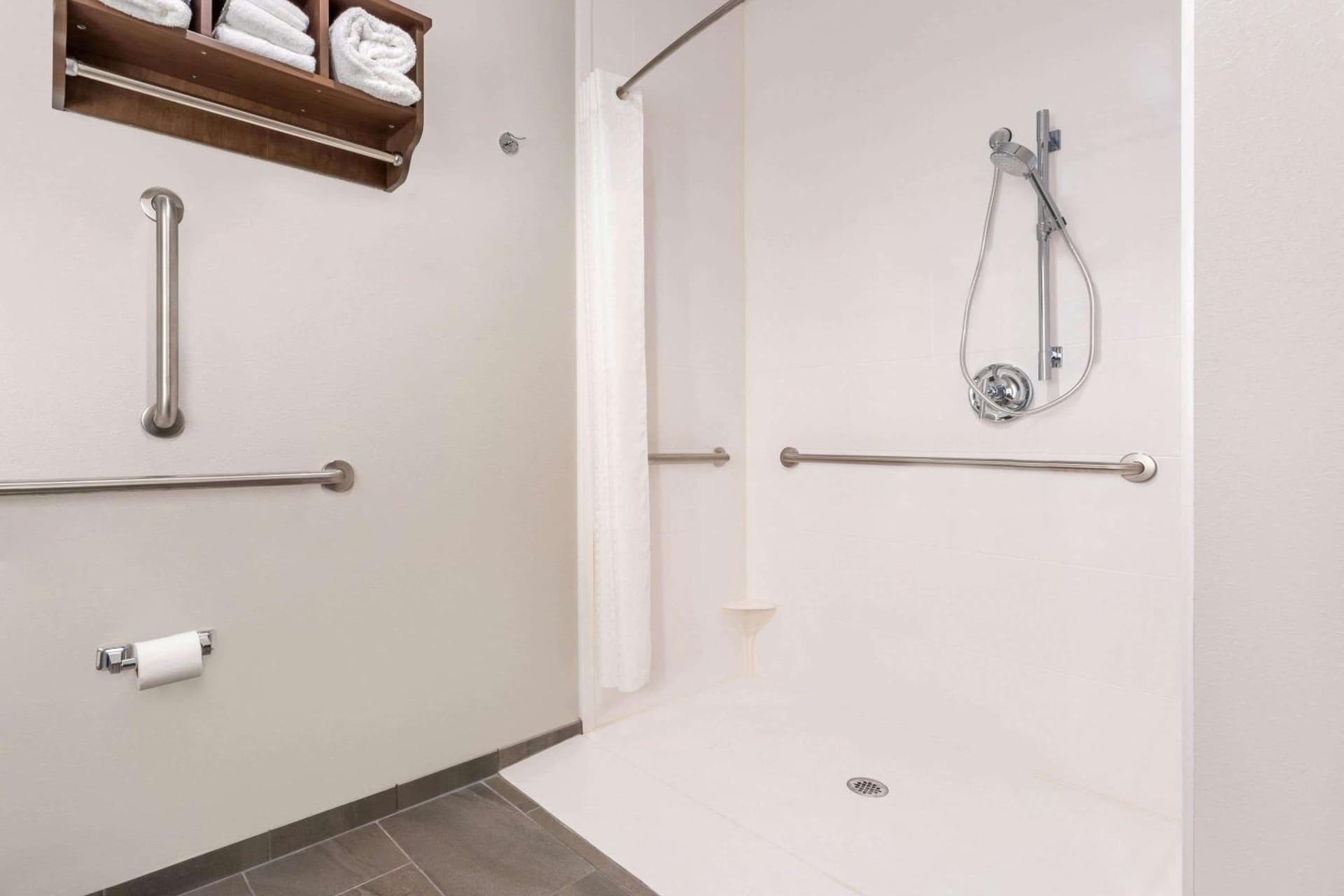 La Quinta Inn and Suites by Wyndham Bloomington gallery photo in Bloomington, IN — image 39