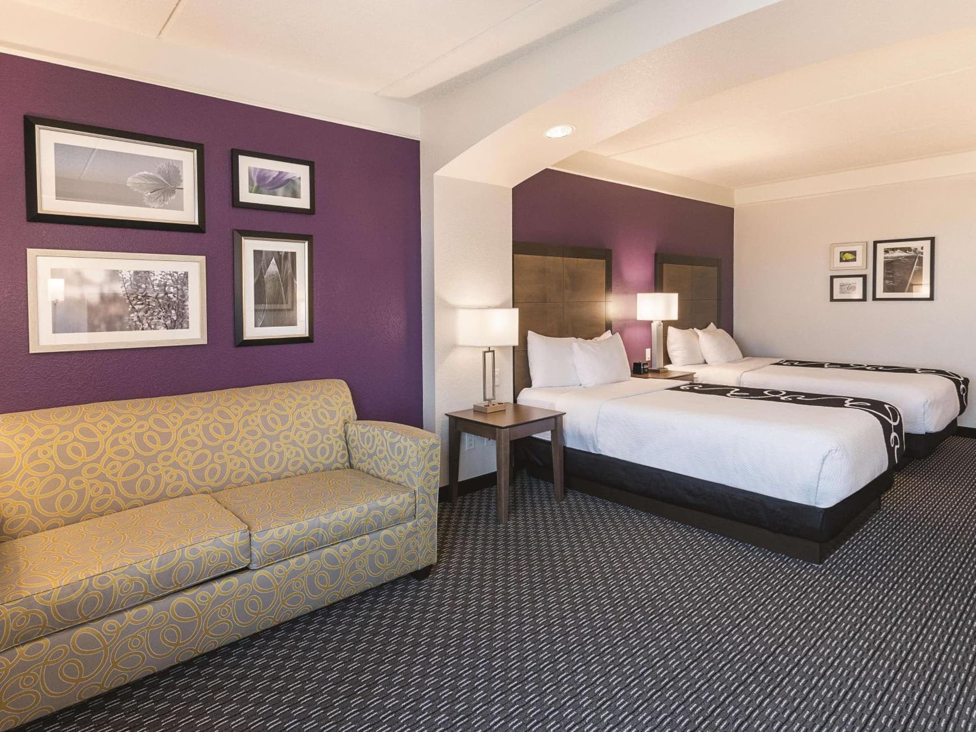 La Quinta by Wyndham Arlington North 6 Flags Dr gallery photo in Arlington, TX — image 46