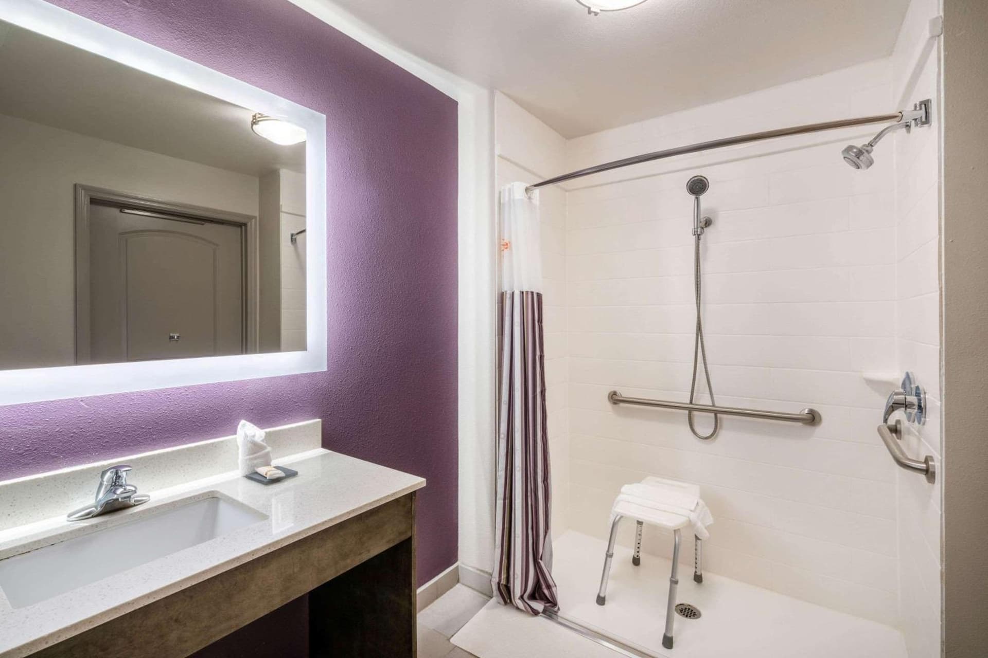 La Quinta by Wyndham Chattanooga - Lookout Mtn gallery photo in Chattanooga, TN — image 21