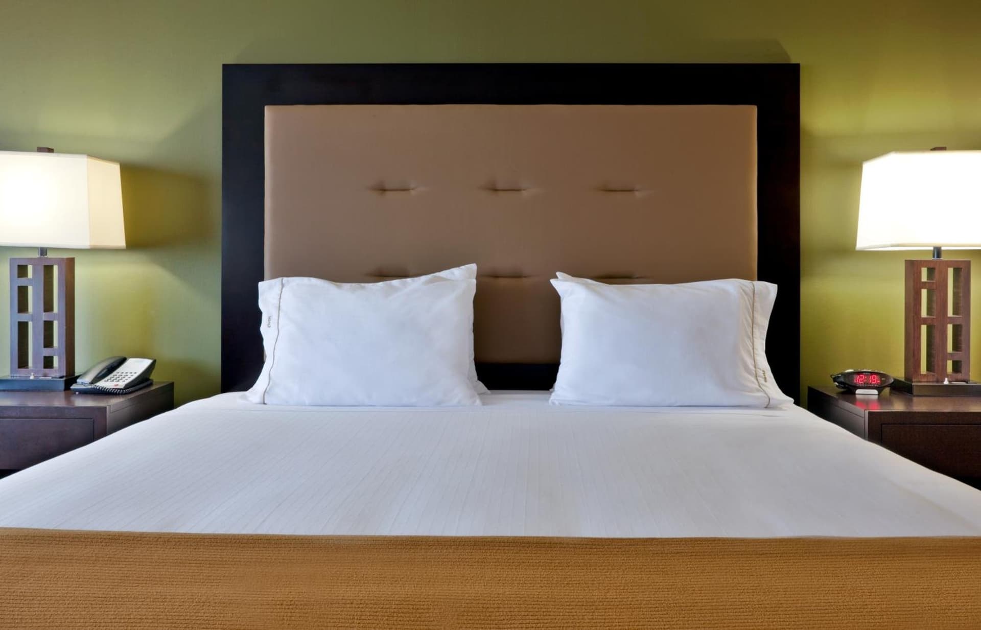 Holiday Inn Express Hotel Twin Falls by IHG interior in Twin Falls, ID — gallery photo 2