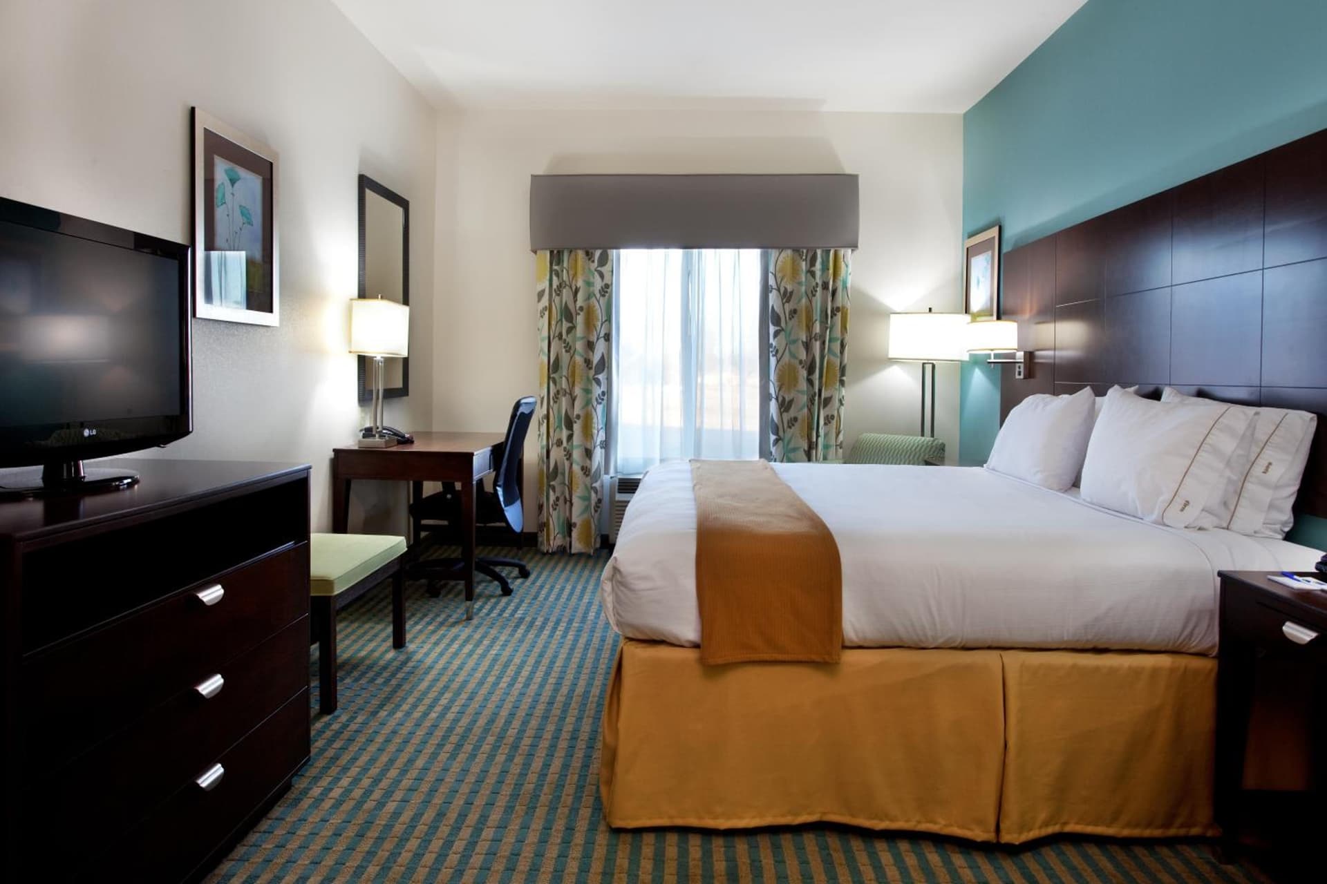 Holiday Inn Express Hotel & Suites Picayune by IHG gallery photo in Picayune, MS — image 55