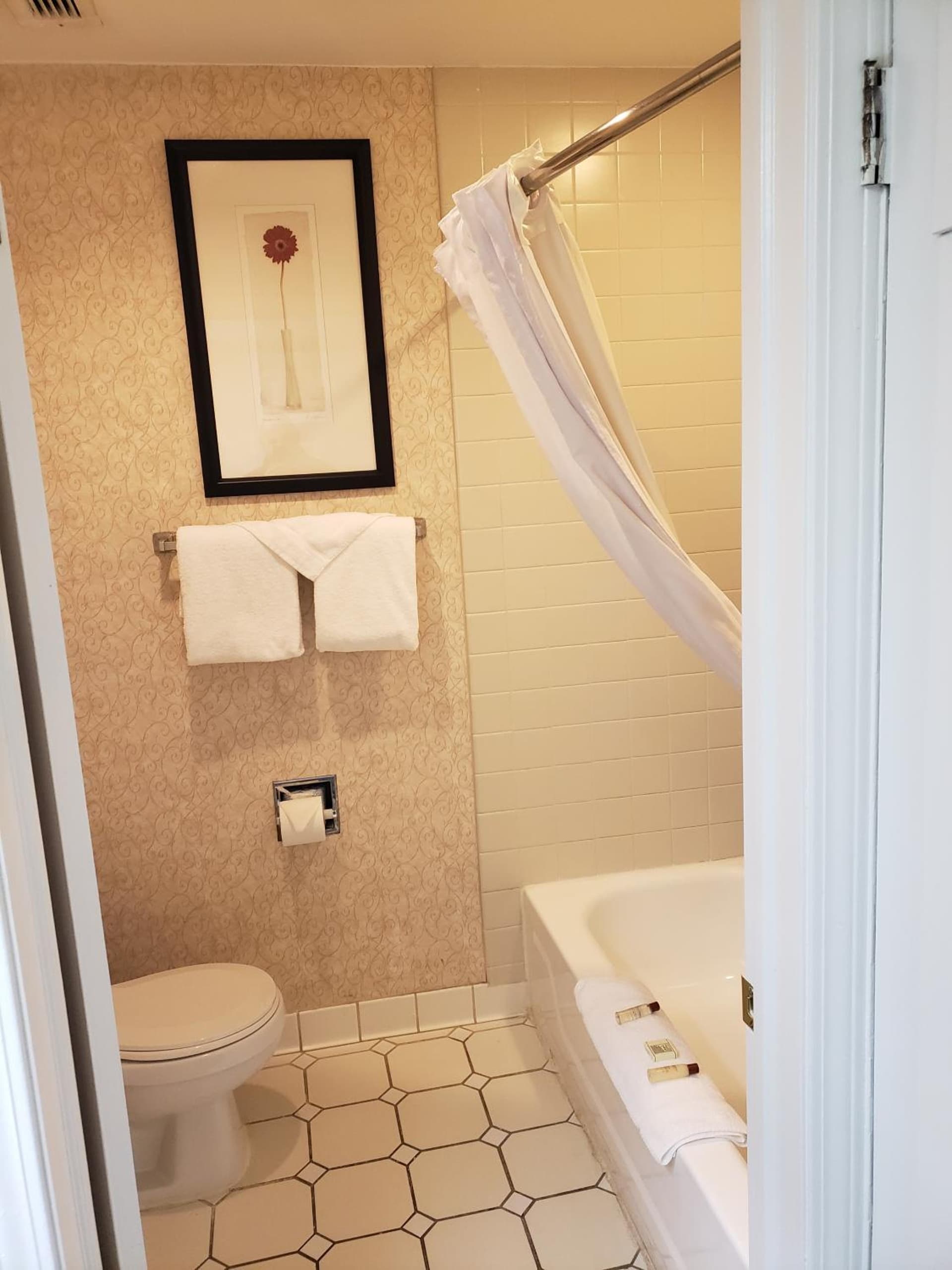 Affordable Suites of America Detroit-Warren gallery photo in Warren, MI — image 6
