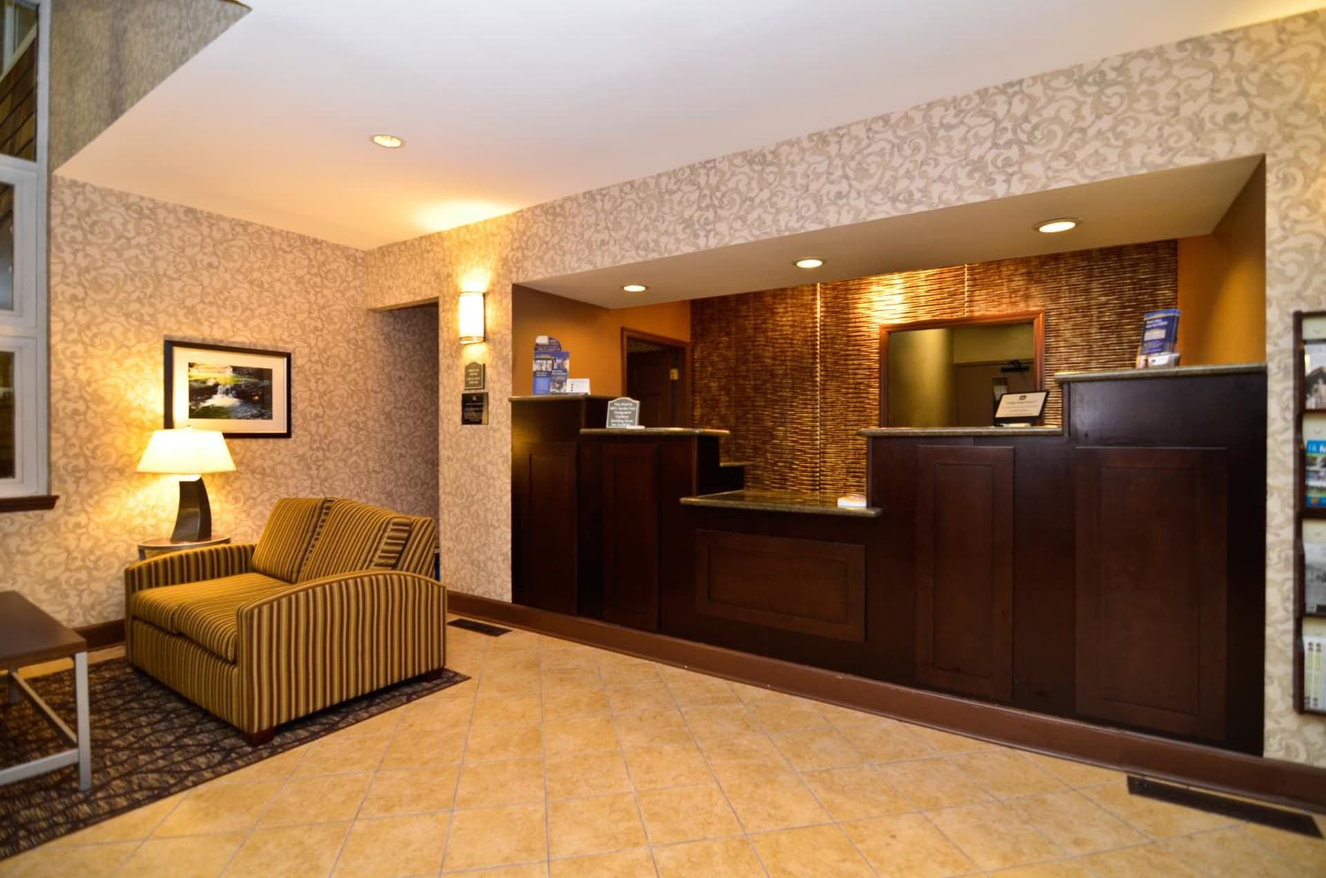 Best Western Plus The Inn & Suites At The Falls gallery photo in Poughkeepsie, NY — image 13