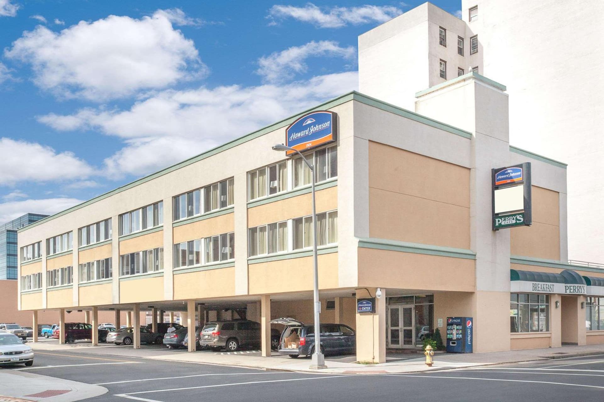 Howard Johnson by Wyndham Atlantic City featured exterior or lobby in Atlantic City, NJ — similar hotel