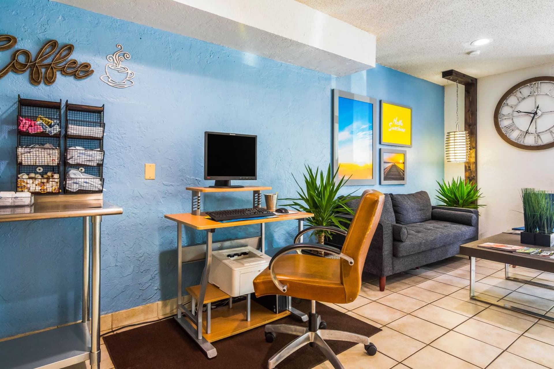 Days Inn by Wyndham Raleigh Glenwood-Crabtree gallery photo in Raleigh, NC — image 42