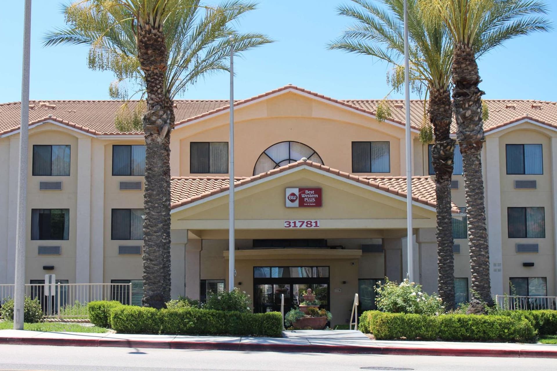Best Western Plus Lake Elsinore Inn & Suites gallery photo in Lake Elsinore, CA — image 22