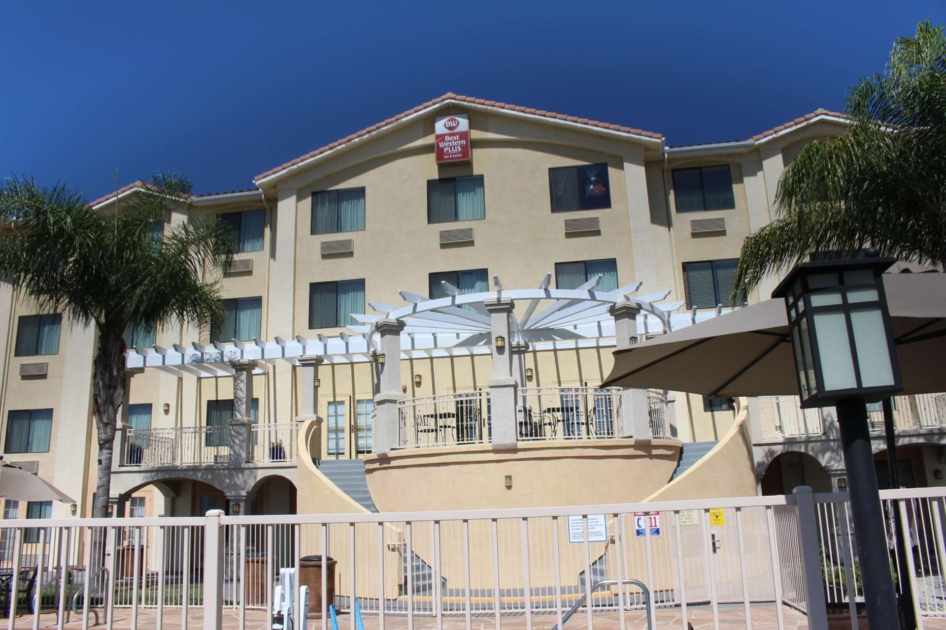 Best Western Plus Lake Elsinore Inn & Suites gallery photo in Lake Elsinore, CA — image 18