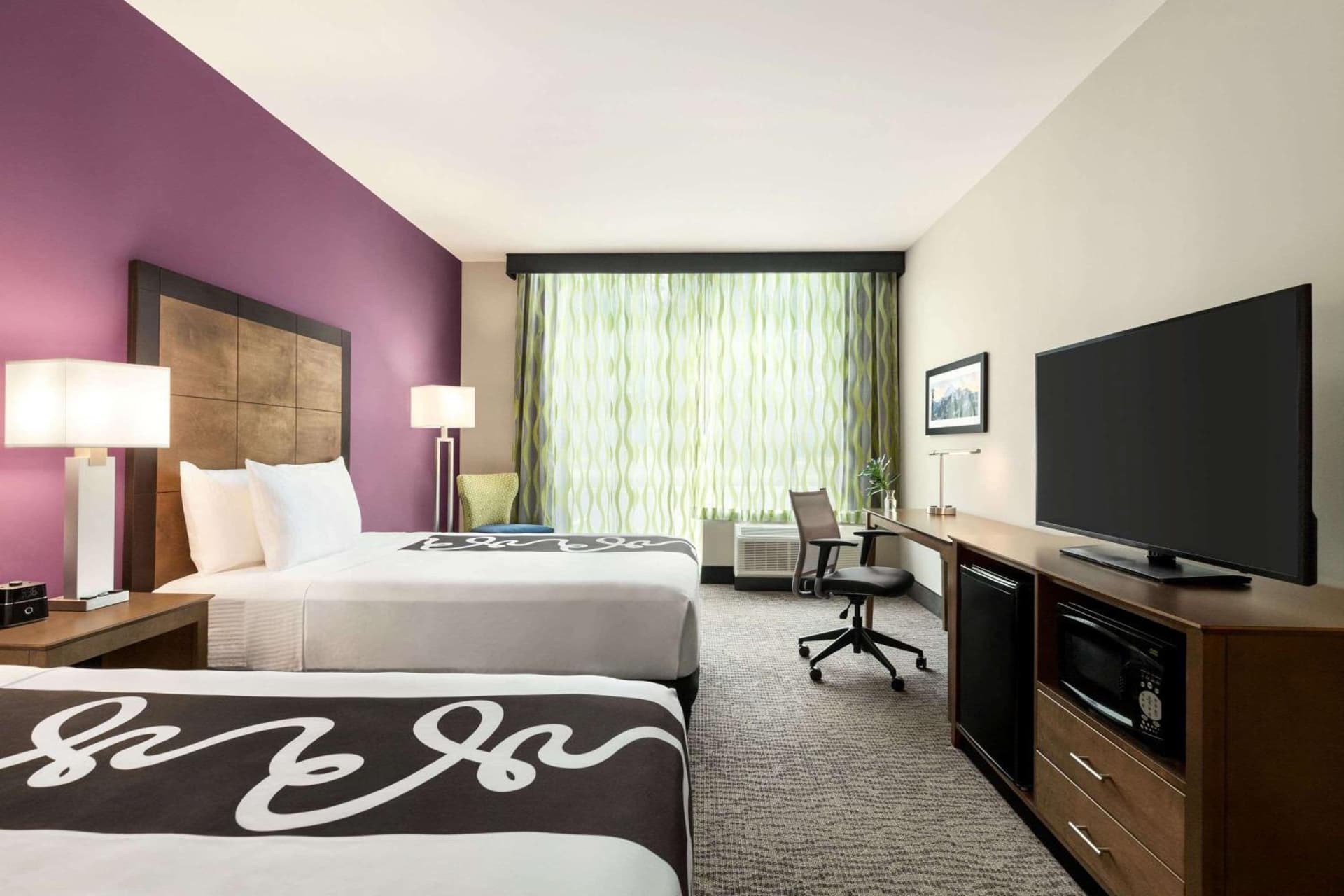 La Quinta Inn & Suites by Wyndham Burlington gallery photo in Burlington, WA — image 11