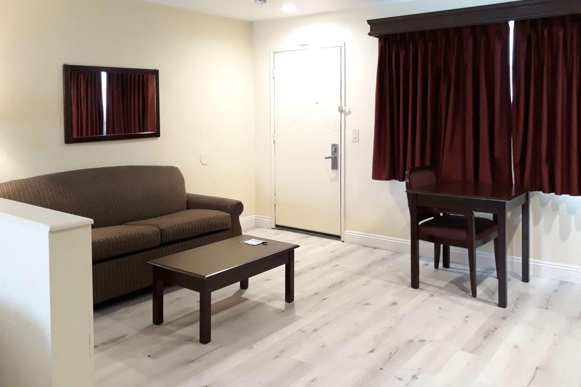 Quality Inn & Suites El Cajon San Diego East gallery photo in El Cajon, CA — image 28