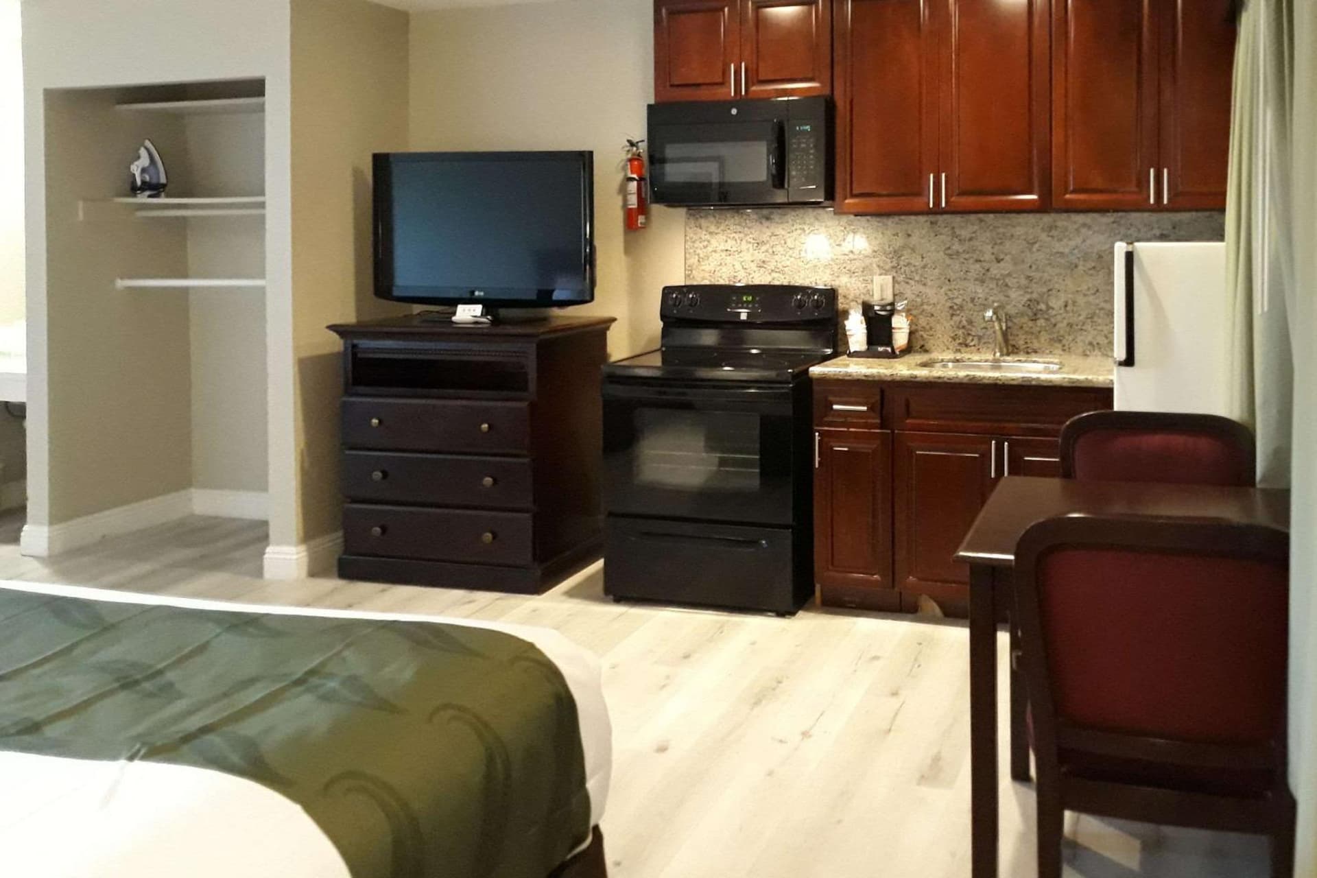Quality Inn & Suites El Cajon San Diego East gallery photo in El Cajon, CA — image 29
