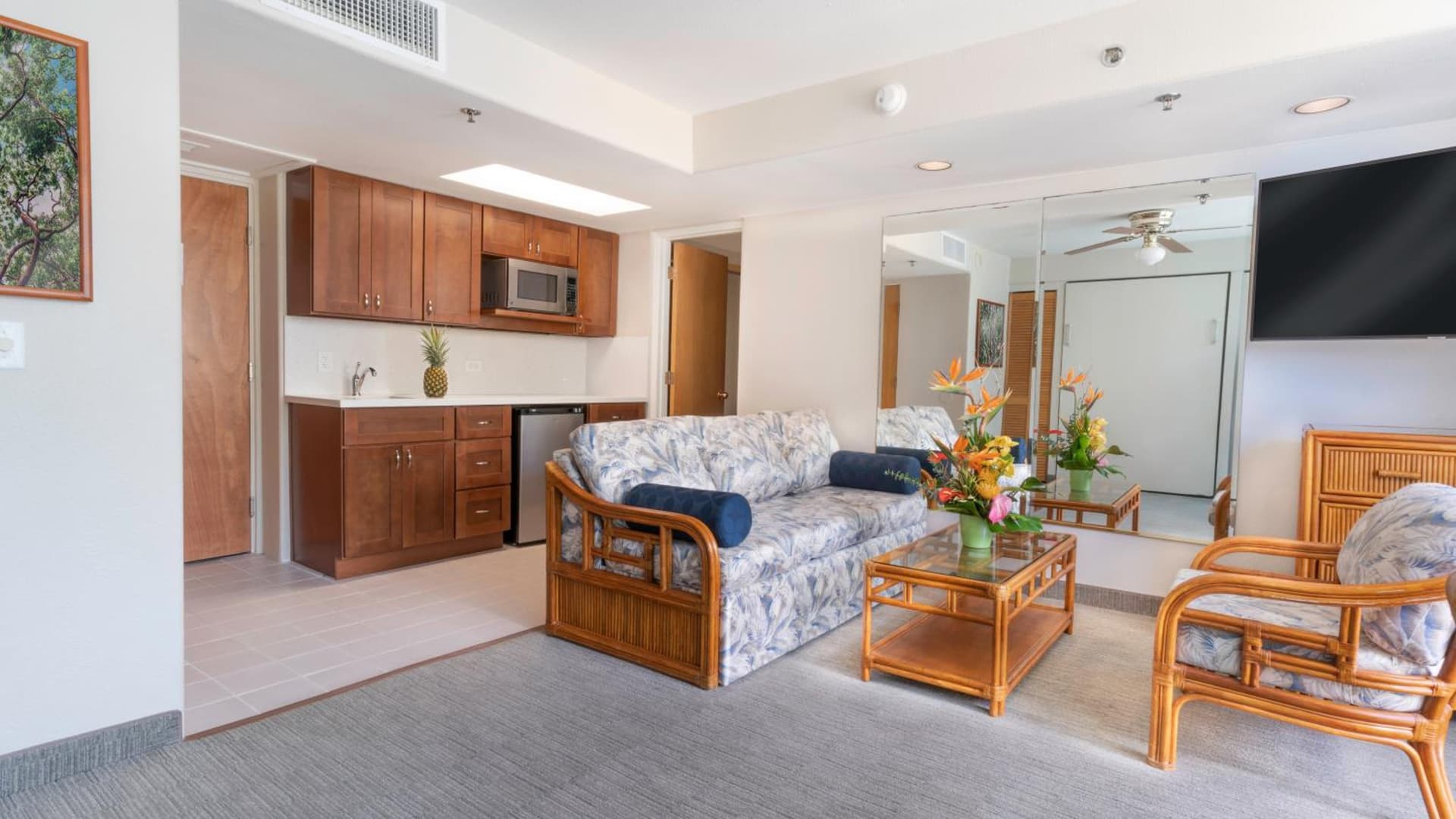 The Imperial Hawaii Resort interior in Honolulu, HI — gallery photo 2