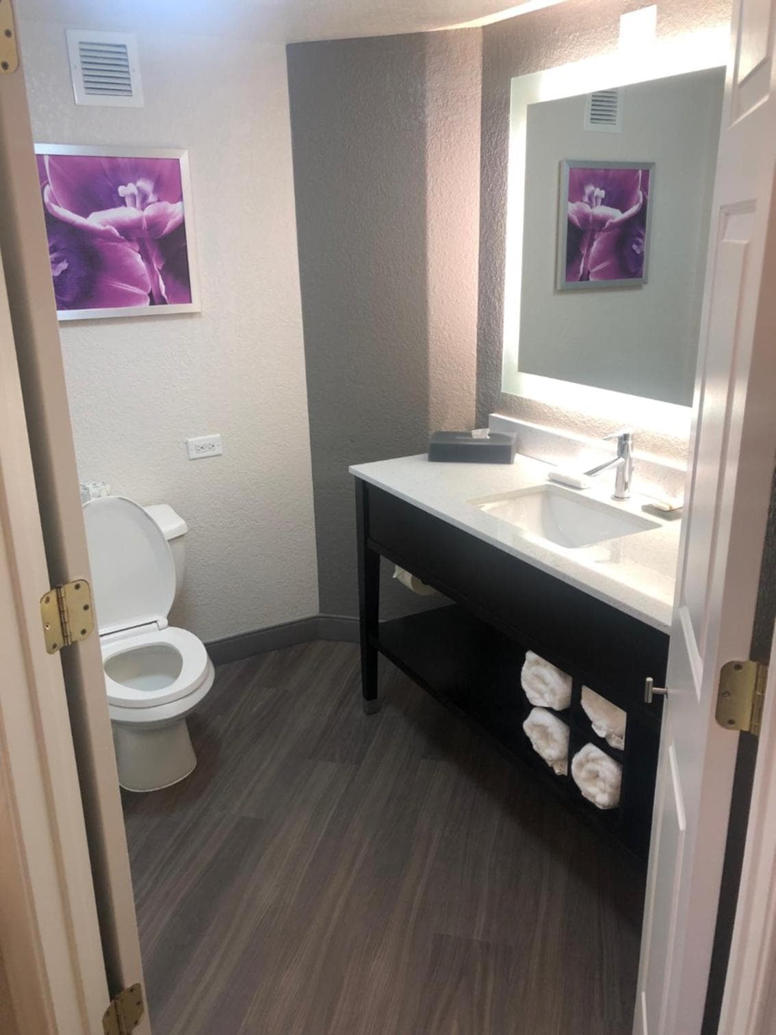 La Quinta Inn & Suites by Wyndham Panama City gallery photo in Panama City, FL — image 23