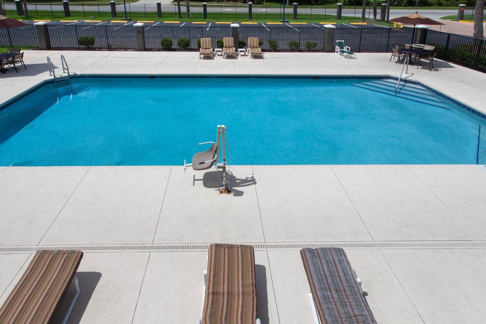 Travelodge by Wyndham Deltona gallery photo in Deltona, FL — image 61