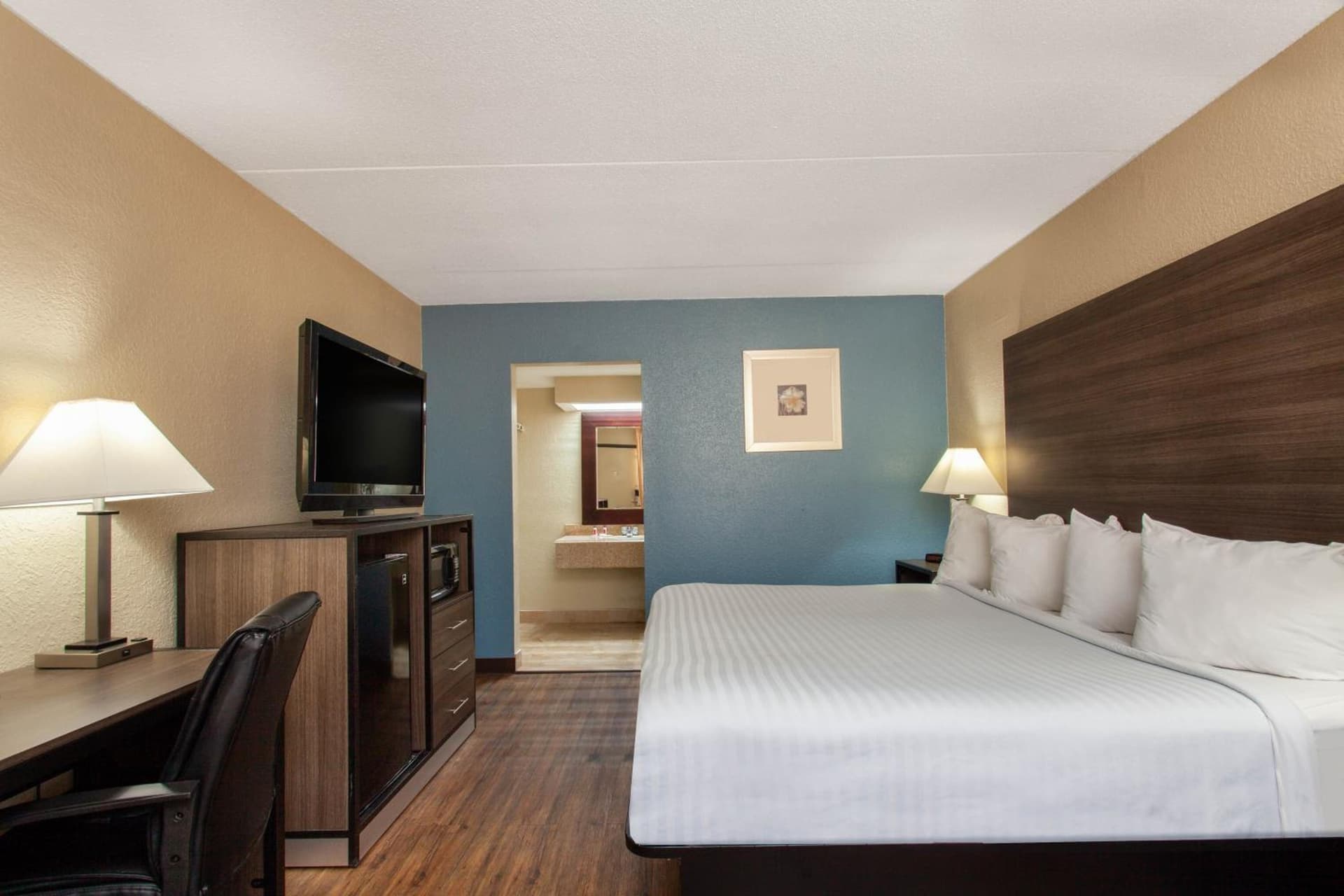 Travelodge by Wyndham Deltona gallery photo in Deltona, FL — image 22