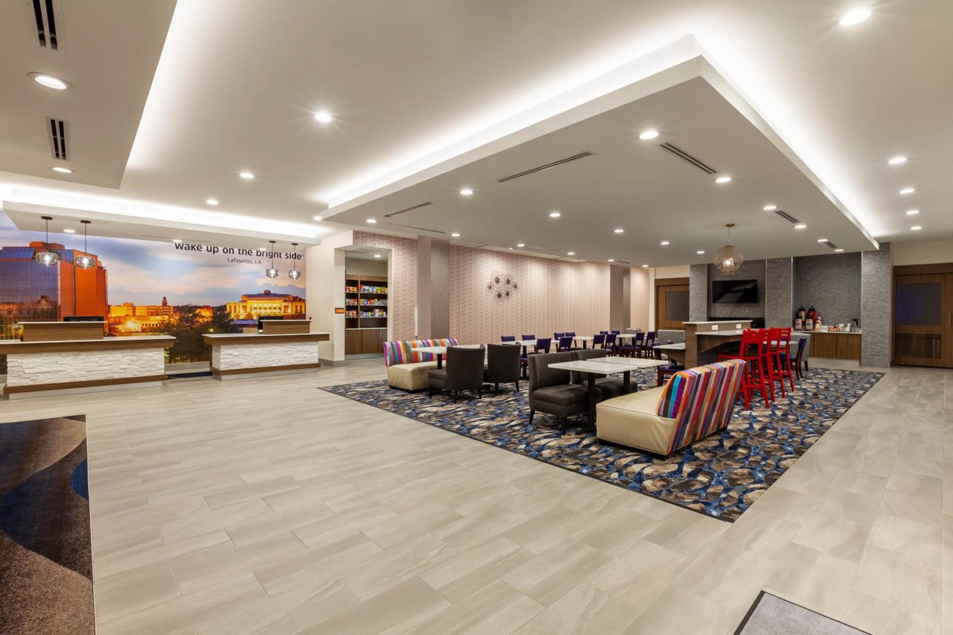 La Quinta Inn & Suites by Wyndham Lafayette Oil Center property views in Lafayette, LA — gallery photo 3