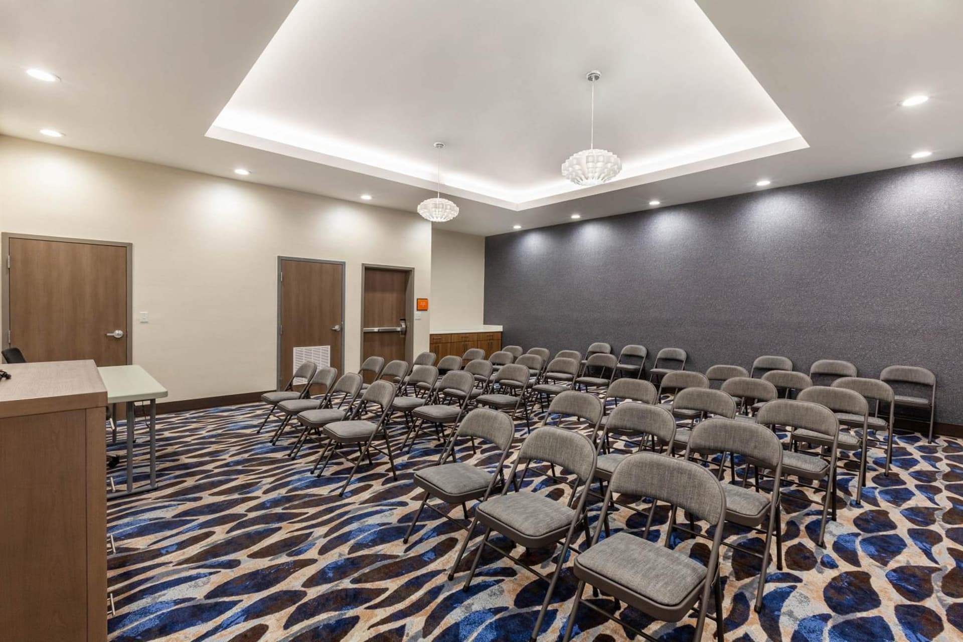 La Quinta Inn & Suites by Wyndham Lafayette Oil Center gallery photo in Lafayette, LA — image 33