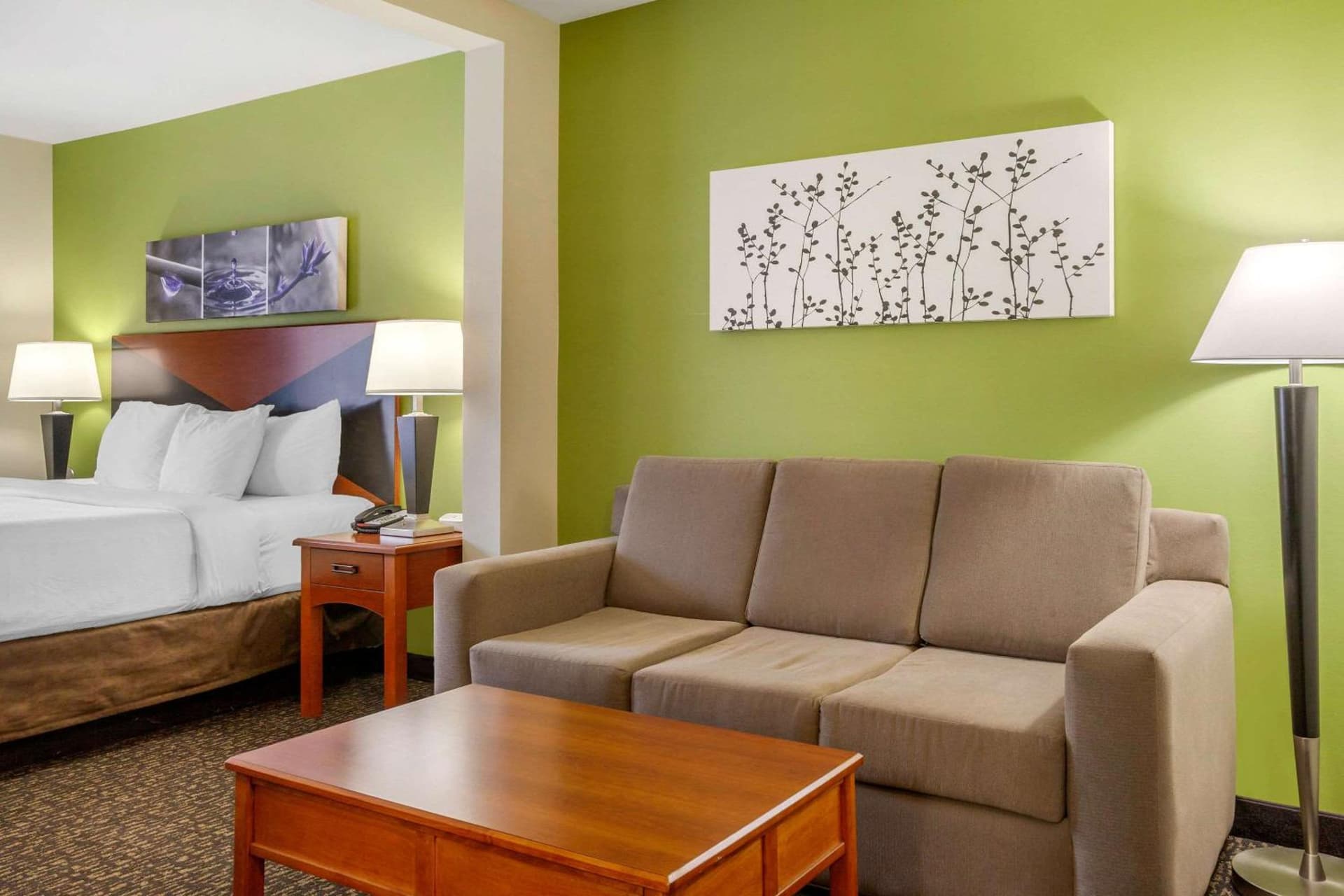 Sleep Inn & Suites Milwaukee Airport gallery photo in Milwaukee, WI — image 27