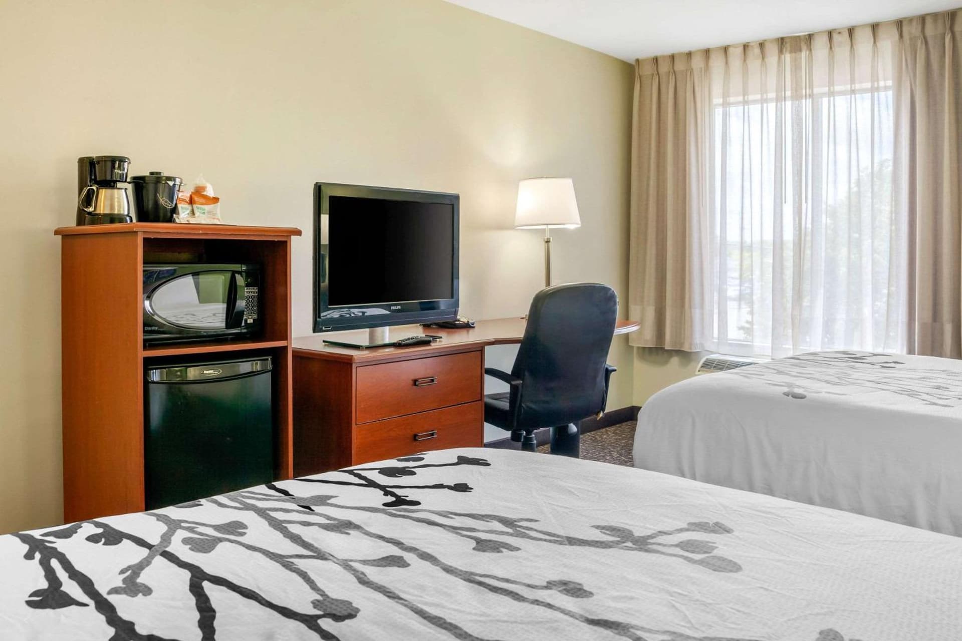 Sleep Inn & Suites Milwaukee Airport gallery photo in Milwaukee, WI — image 15