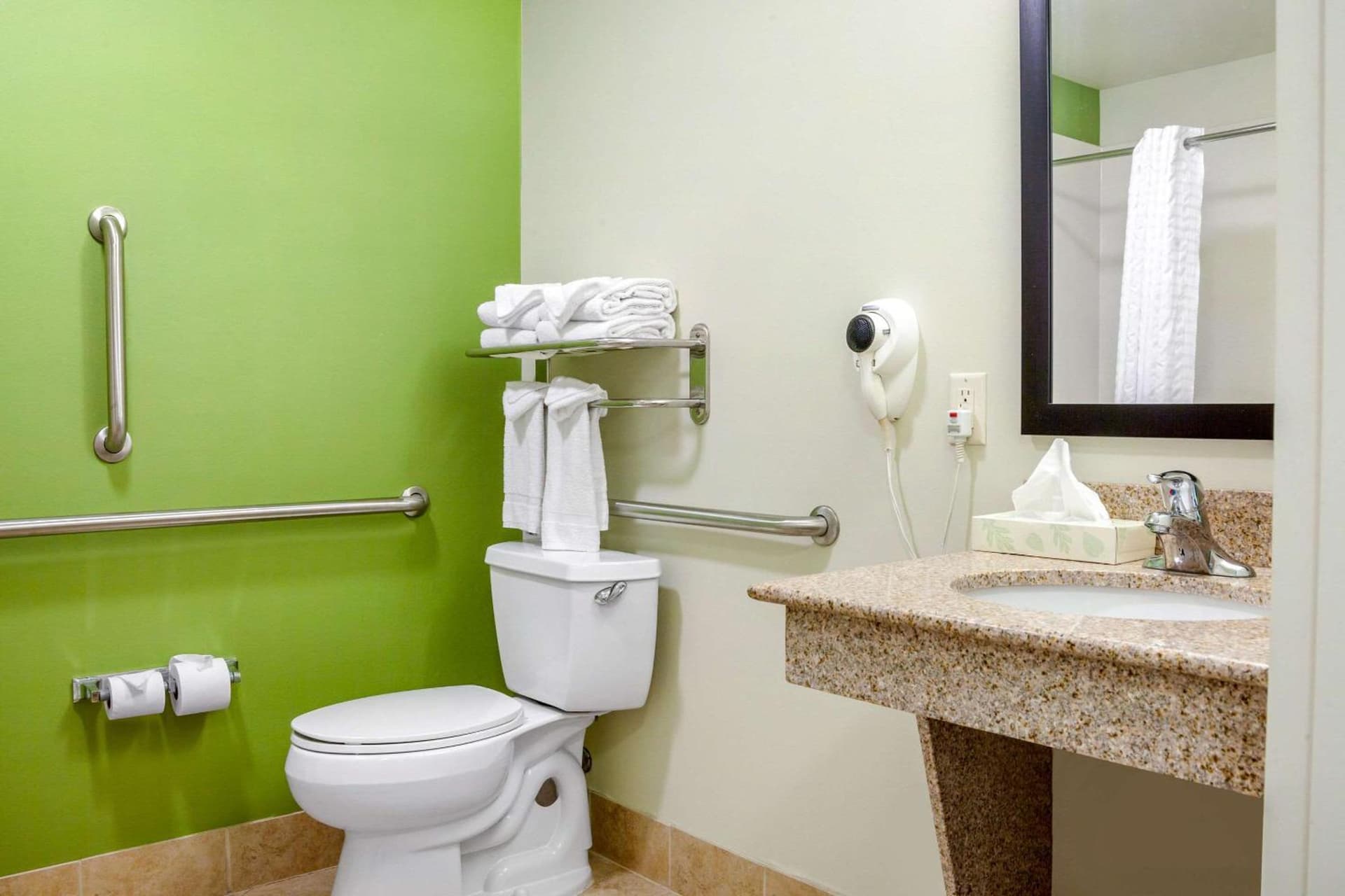 Sleep Inn & Suites Milwaukee Airport gallery photo in Milwaukee, WI — image 5
