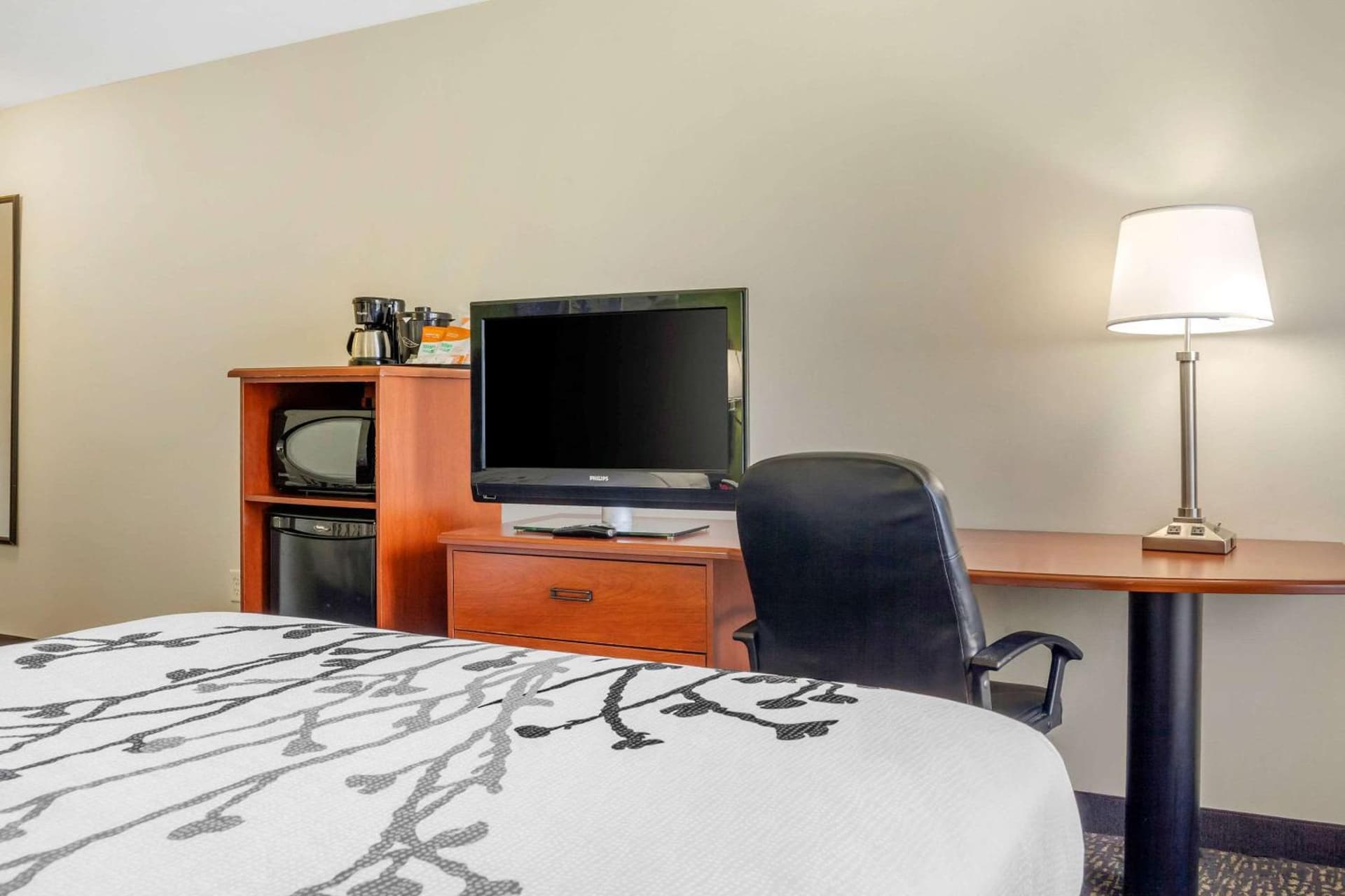 Sleep Inn & Suites Milwaukee Airport gallery photo in Milwaukee, WI — image 4