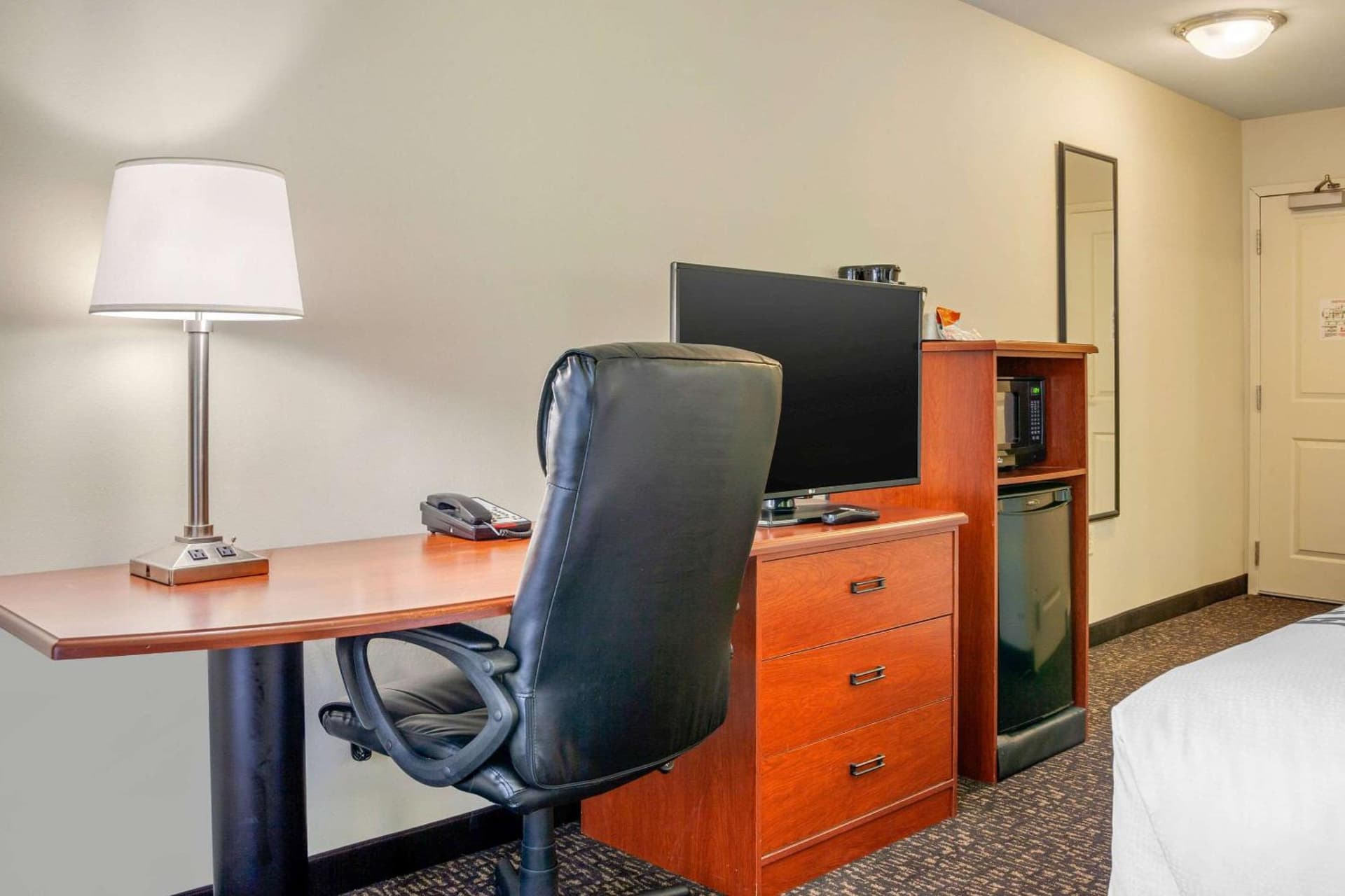 Sleep Inn & Suites Milwaukee Airport gallery photo in Milwaukee, WI — image 12