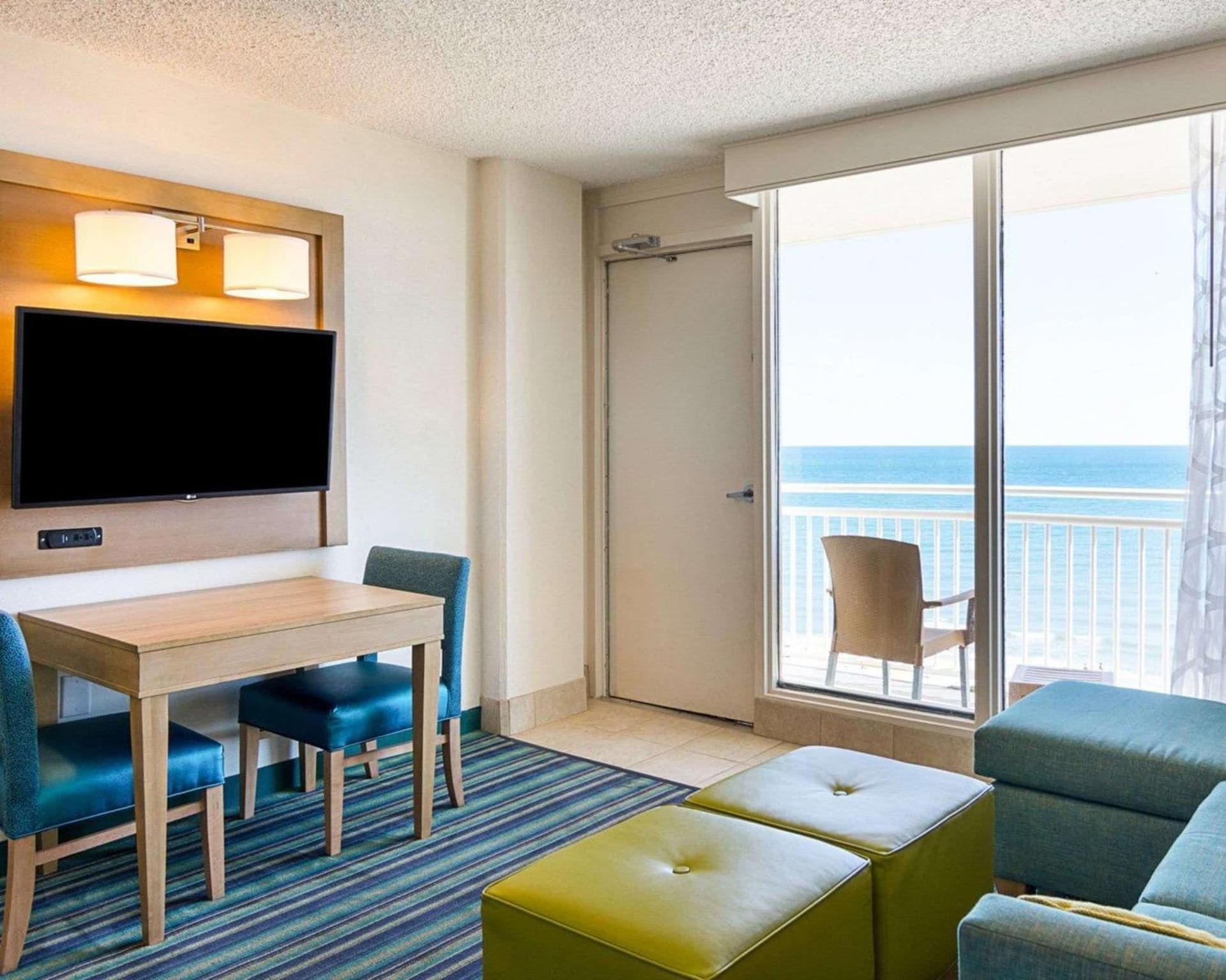 Comfort Suites Beachfront gallery photo in Virginia Beach, VA — image 17