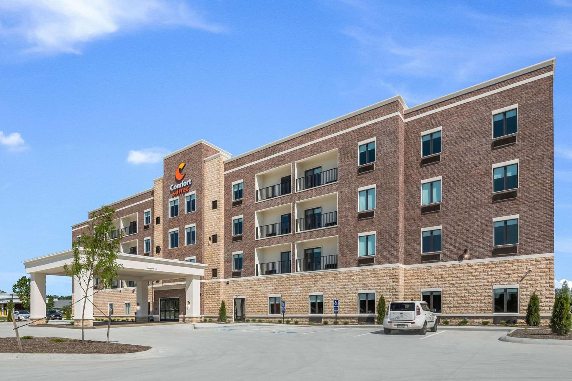 Comfort Suites Marysville Columbus - Northwest interior in Marysville, OH — gallery photo 2
