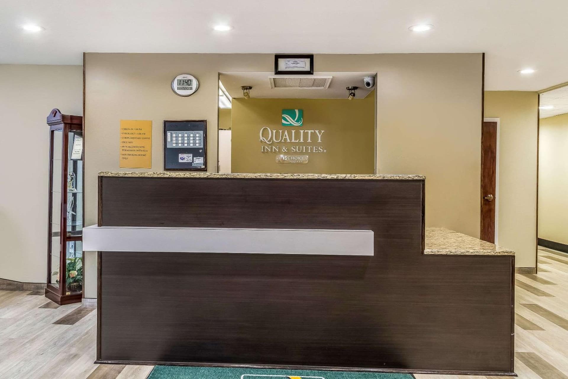 Quality Inn & Suites North Lima - Boardman gallery photo in North Lima, OH — image 10