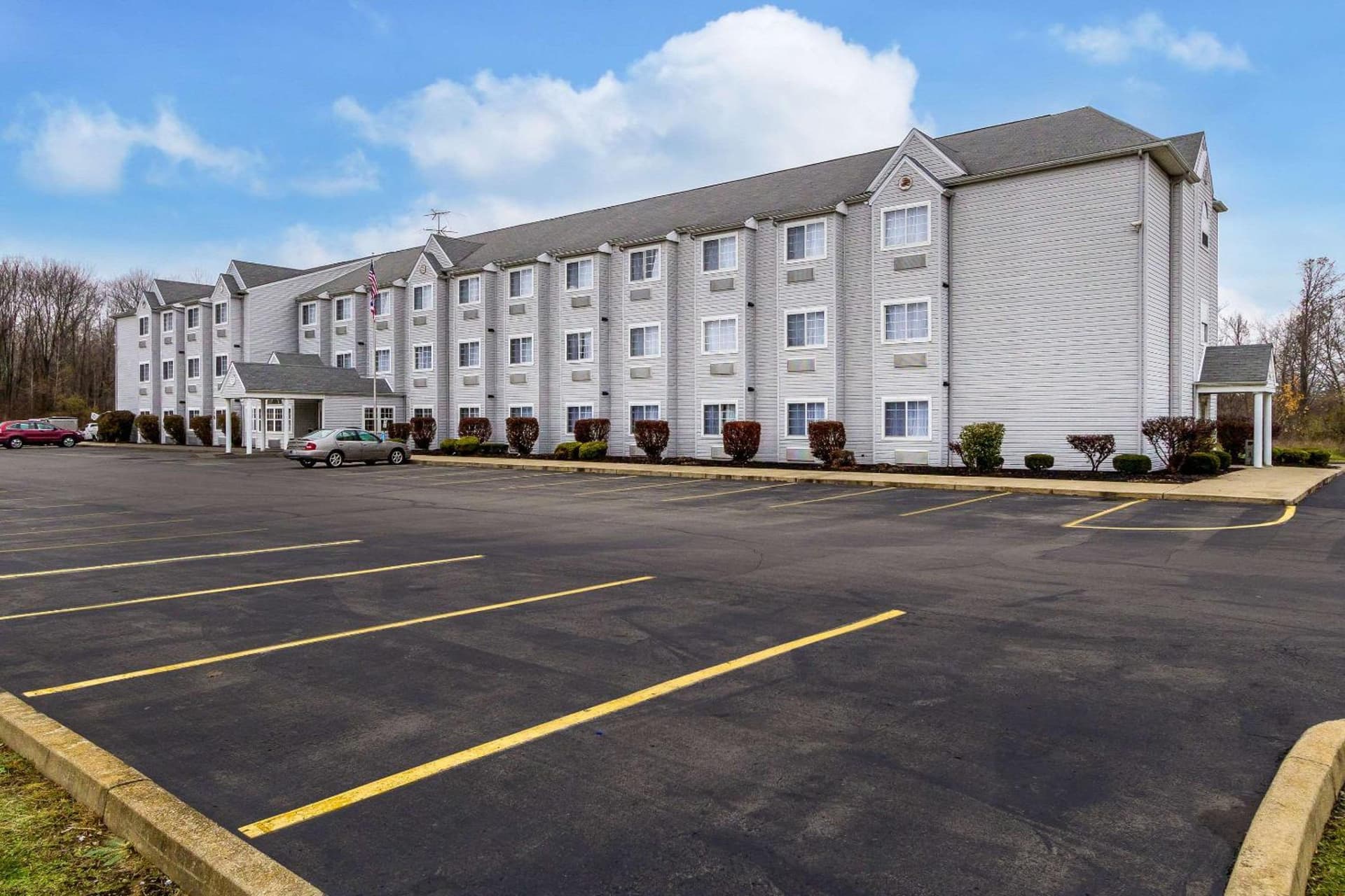 Quality Inn & Suites North Lima - Boardman gallery photo in North Lima, OH — image 15