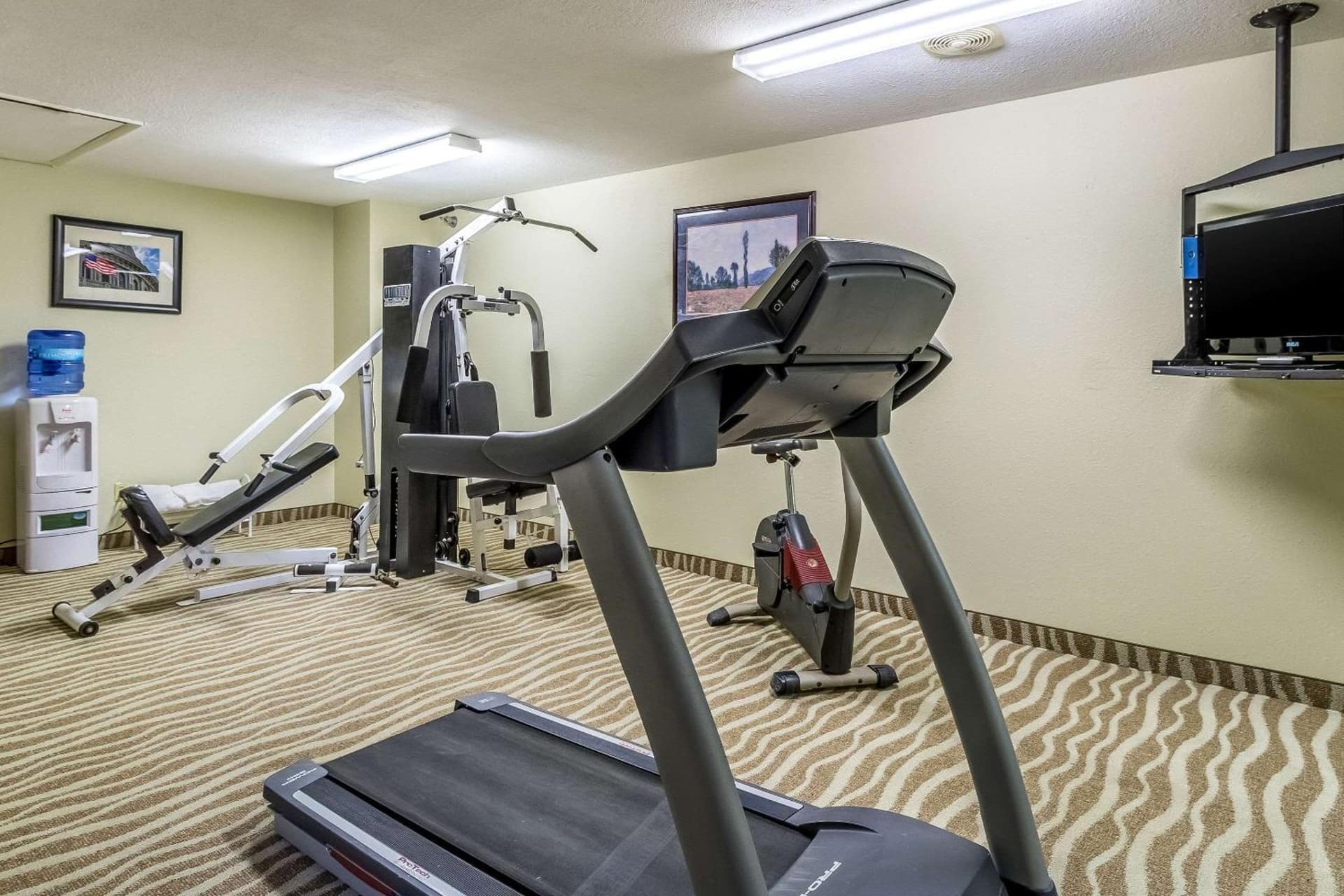 Quality Inn & Suites North Lima - Boardman gallery photo in North Lima, OH — image 23
