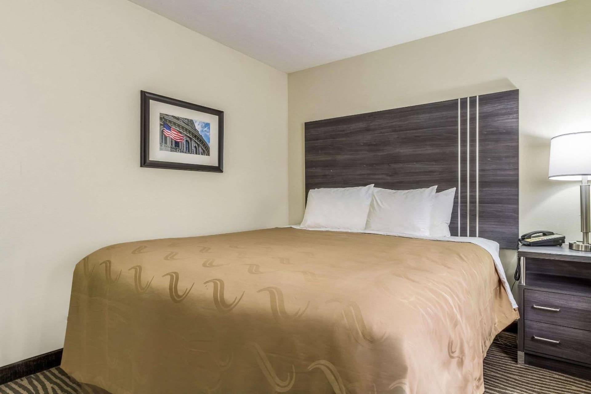 Quality Inn & Suites North Lima - Boardman gallery photo in North Lima, OH — image 22