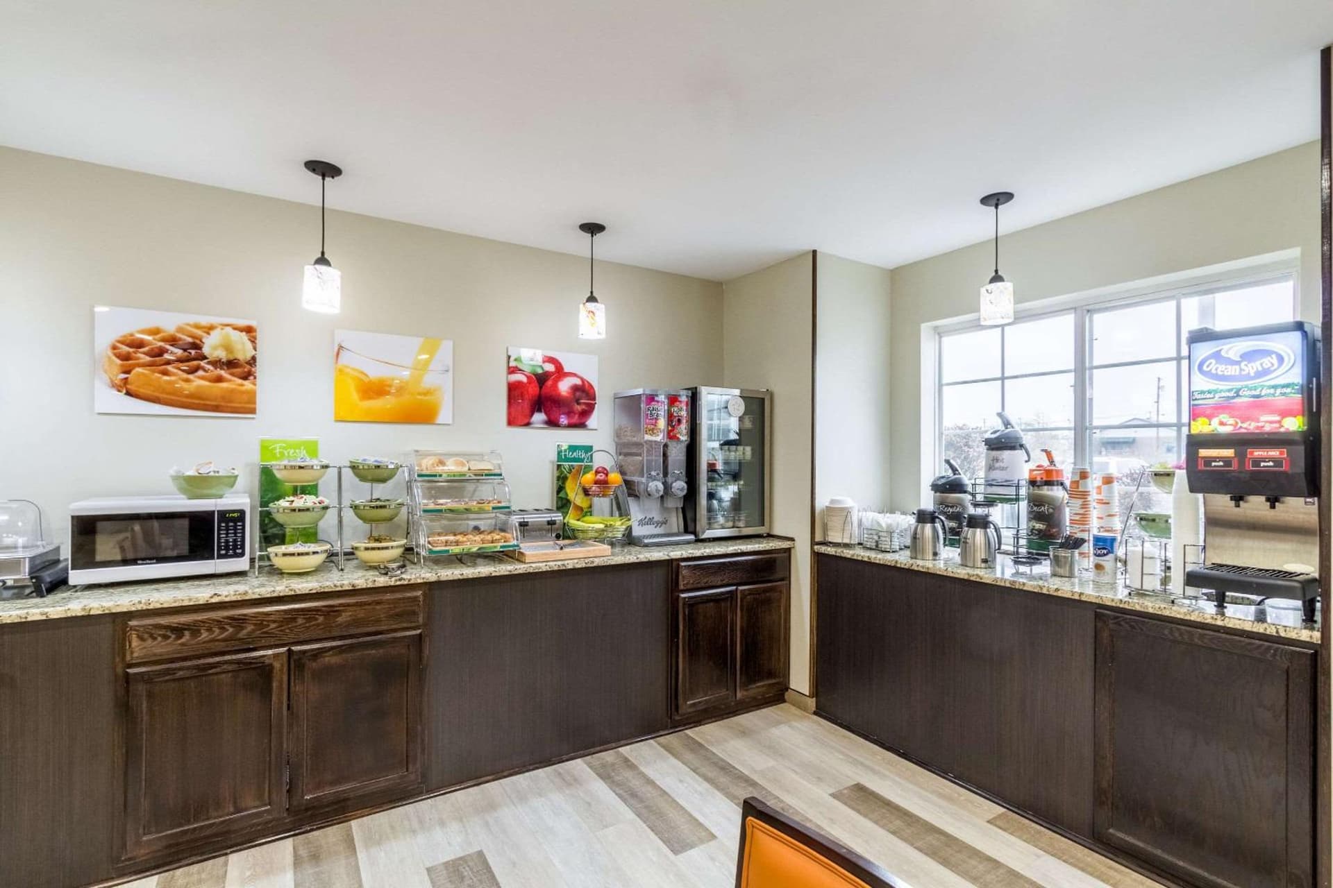Quality Inn & Suites North Lima - Boardman gallery photo in North Lima, OH — image 9