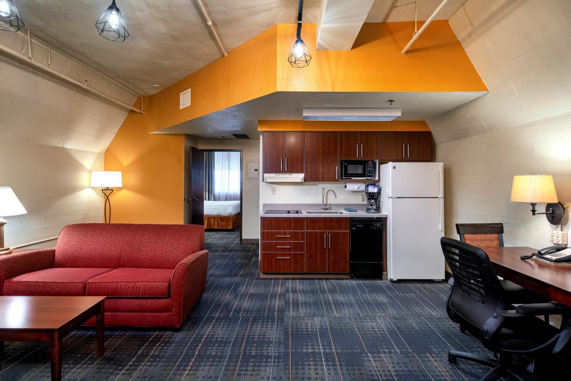 The Suites Hotel at Waterfront Plaza gallery photo in Duluth, MN — image 46