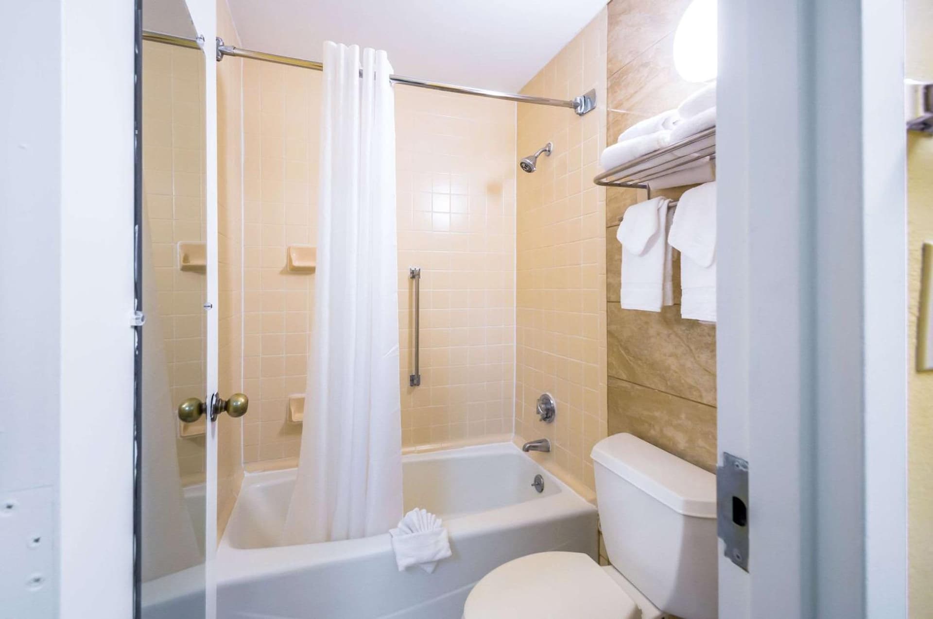 Quality Inn Fredericksburg-Central Park Area gallery photo in Fredericksburg, VA — image 35