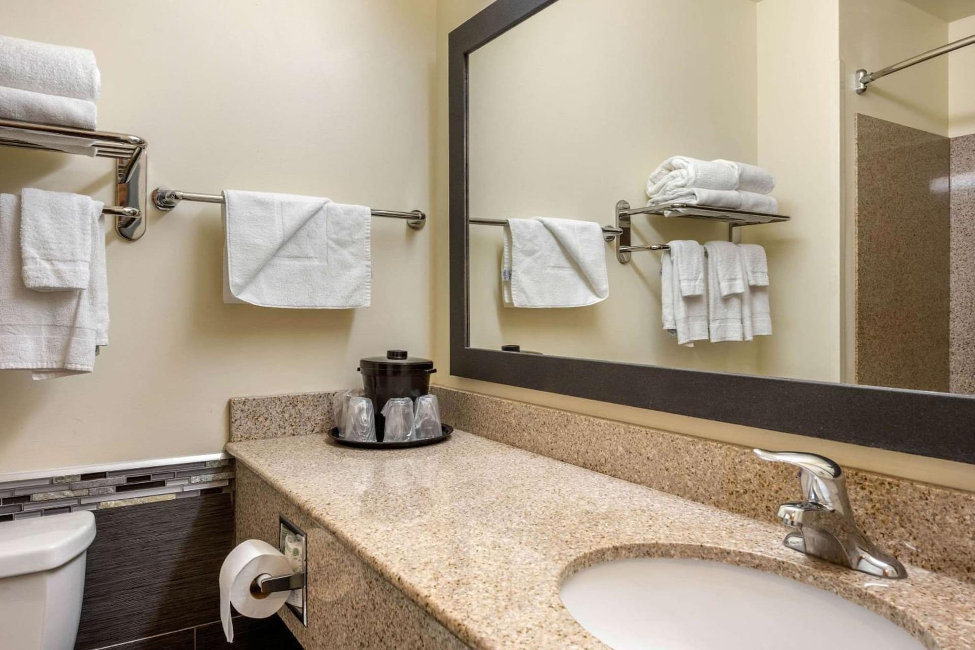 MainStay Suites Grantville - Hershey North gallery photo in Grantville, PA — image 50